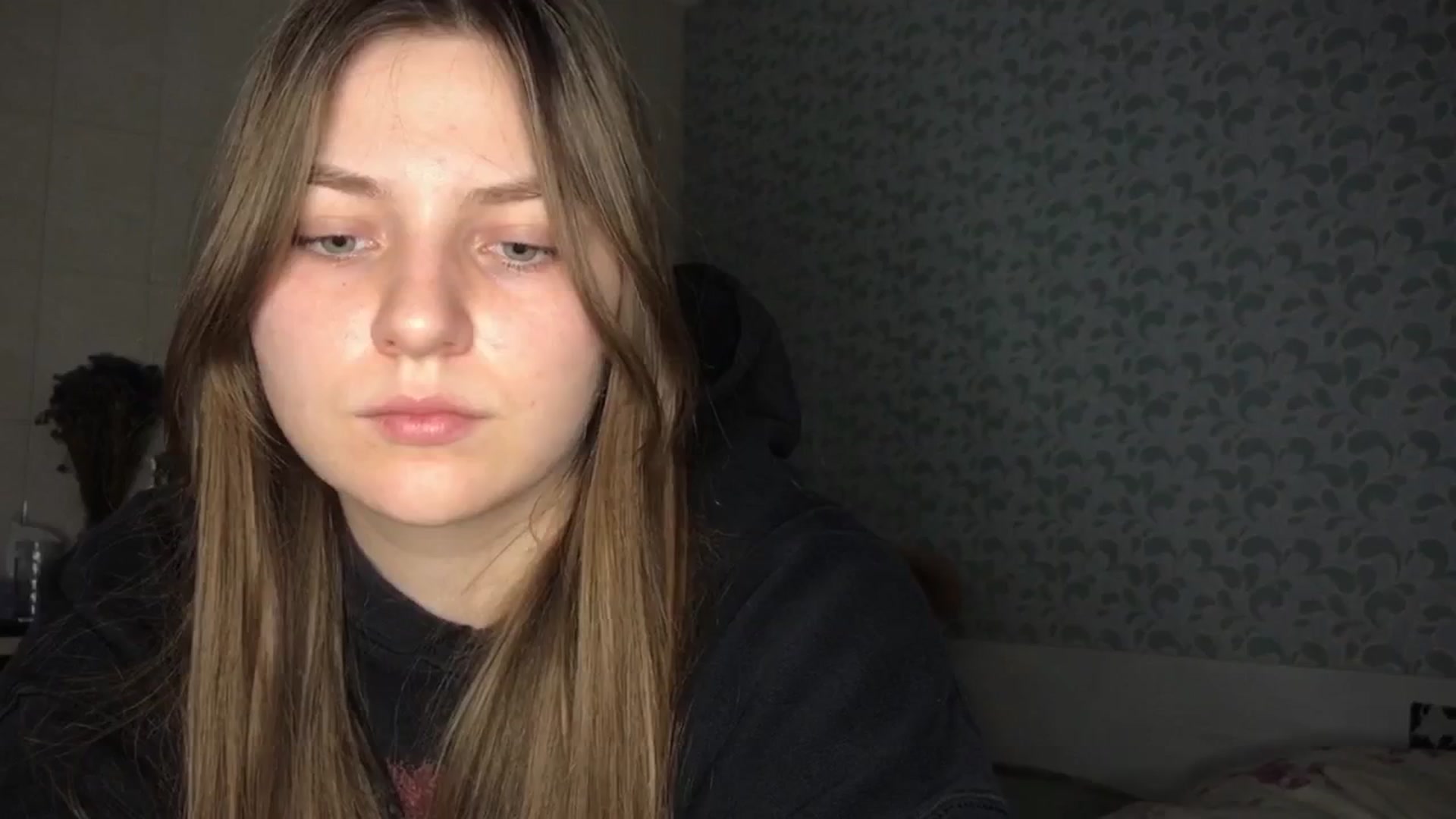 Gallery image thumbnail from Eve_Oliveee's myfreecams stream on, 12/23/2024, 23:07 image 10 of 20