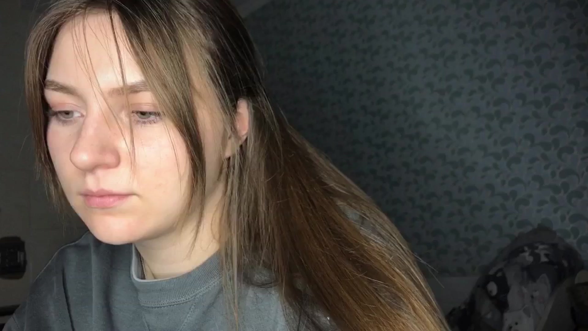 Gallery image thumbnail from Eve_Oliveee's myfreecams stream on, 12/27/2024, 22:18 image 16 of 20