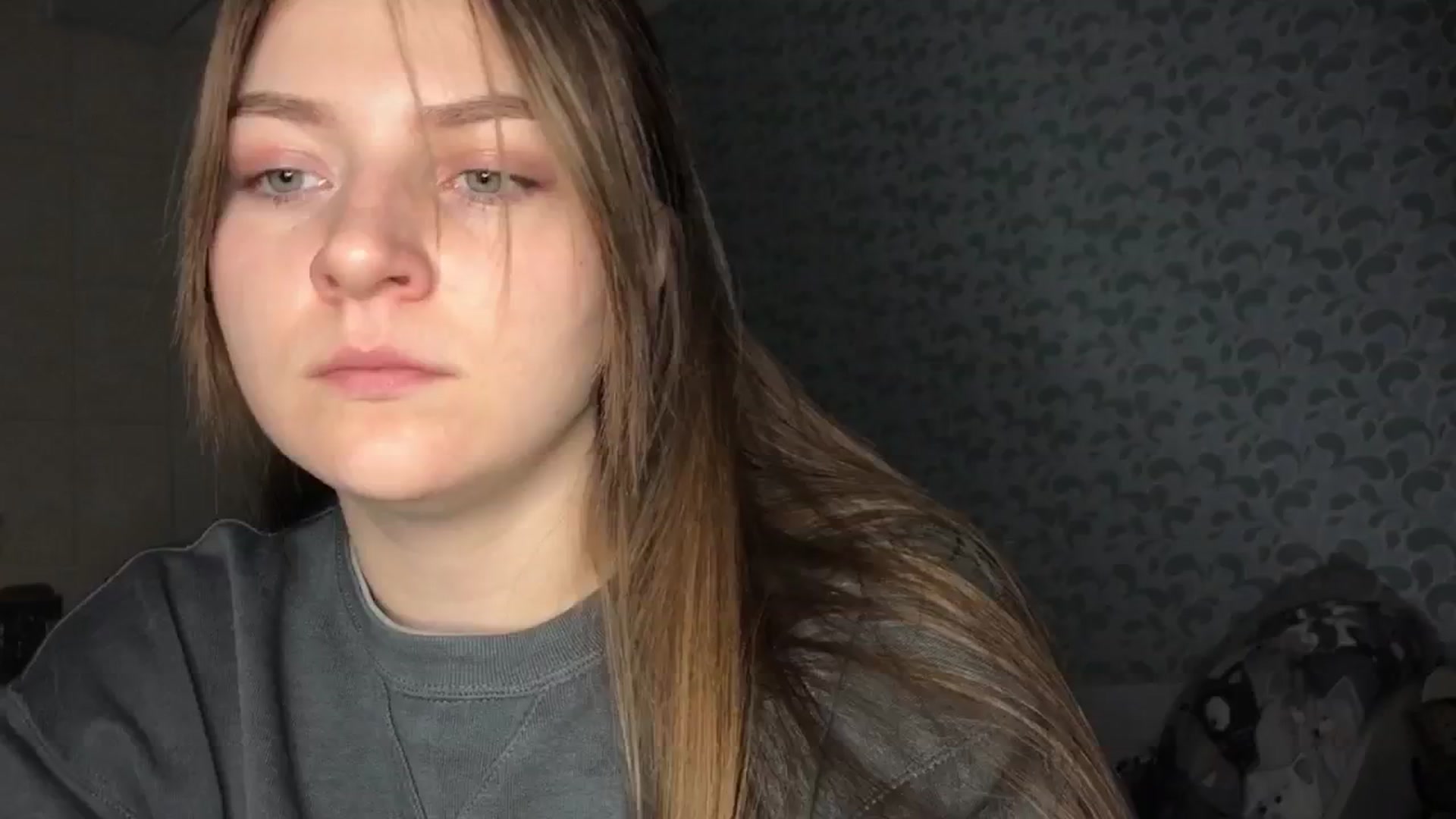 Gallery image thumbnail from Eve_Oliveee's myfreecams stream on, 12/27/2024, 22:18 image 19 of 20