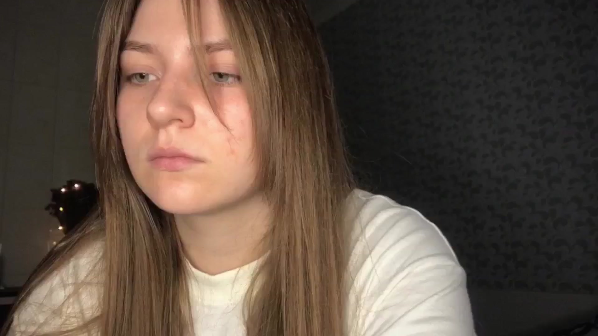 Gallery image thumbnail from Eve_Oliveee's myfreecams stream on, 12/28/2024, 23:18 image 18 of 20