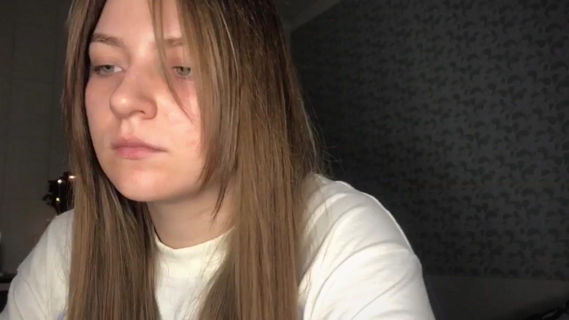 Gallery image thumbnail from Eve_Oliveee's myfreecams stream on, 12/28/2024, 23:18 image 14 of 20