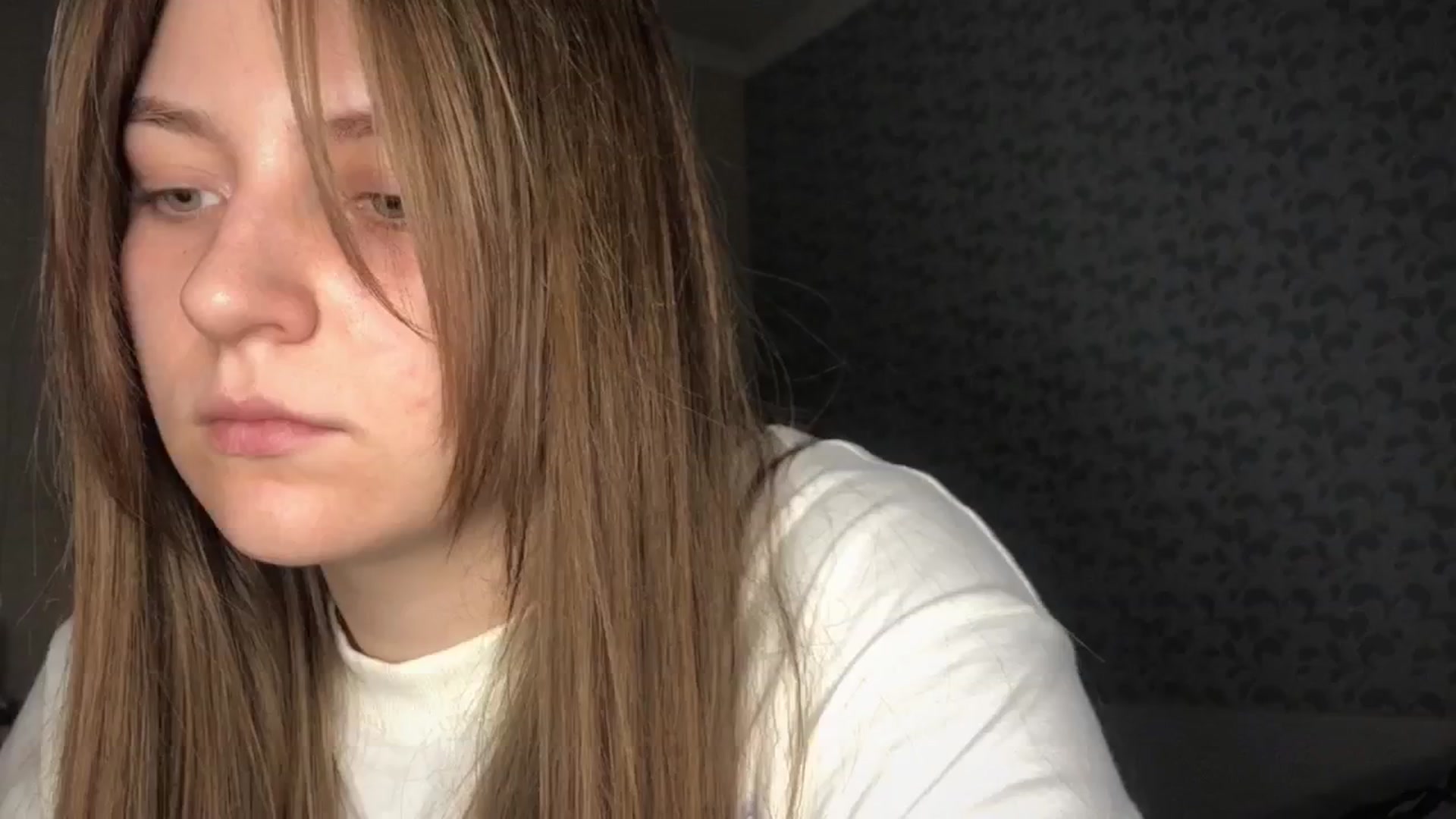 Gallery image thumbnail from Eve_Oliveee's myfreecams stream on, 12/28/2024, 23:18 image 10 of 20