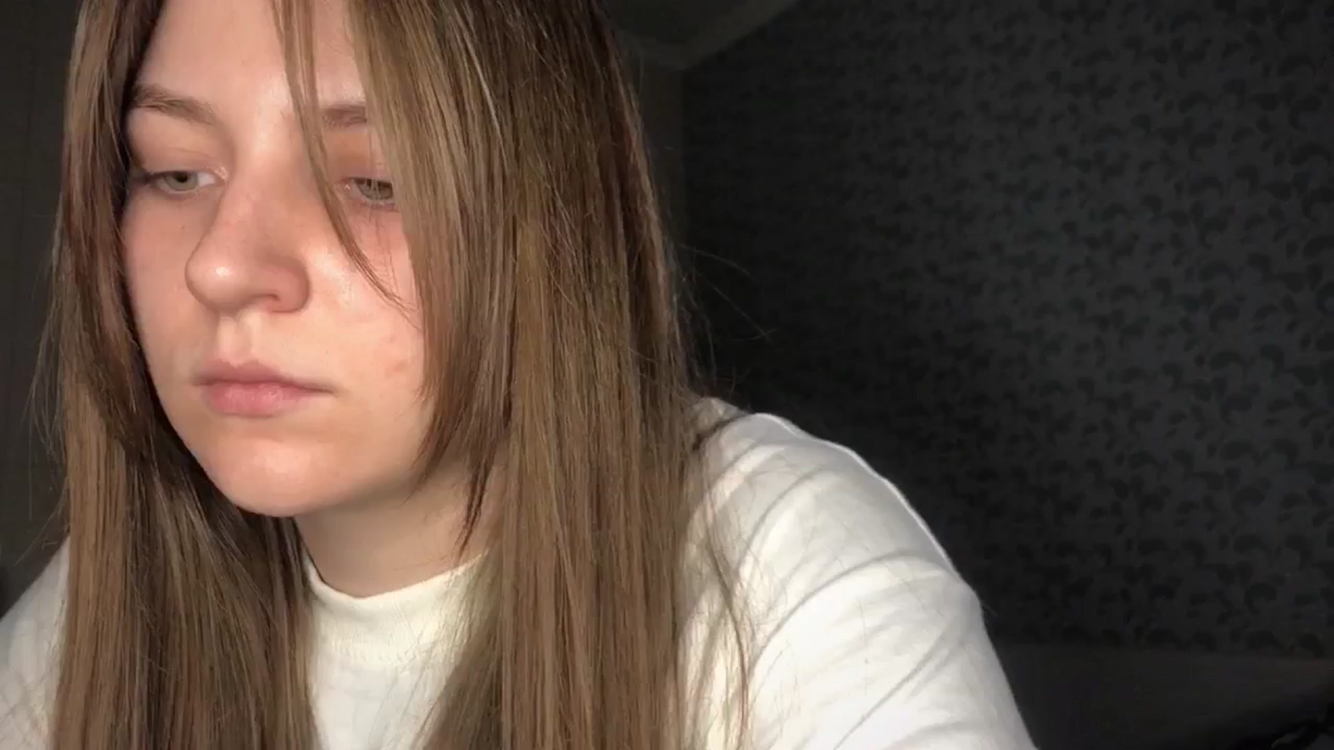 Gallery image thumbnail from Eve_Oliveee's myfreecams stream on, 12/28/2024, 23:18 image 12 of 20