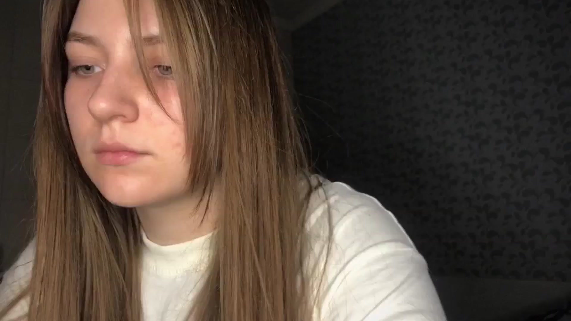 Gallery image thumbnail from Eve_Oliveee's myfreecams stream on, 12/28/2024, 23:18 image 8 of 20