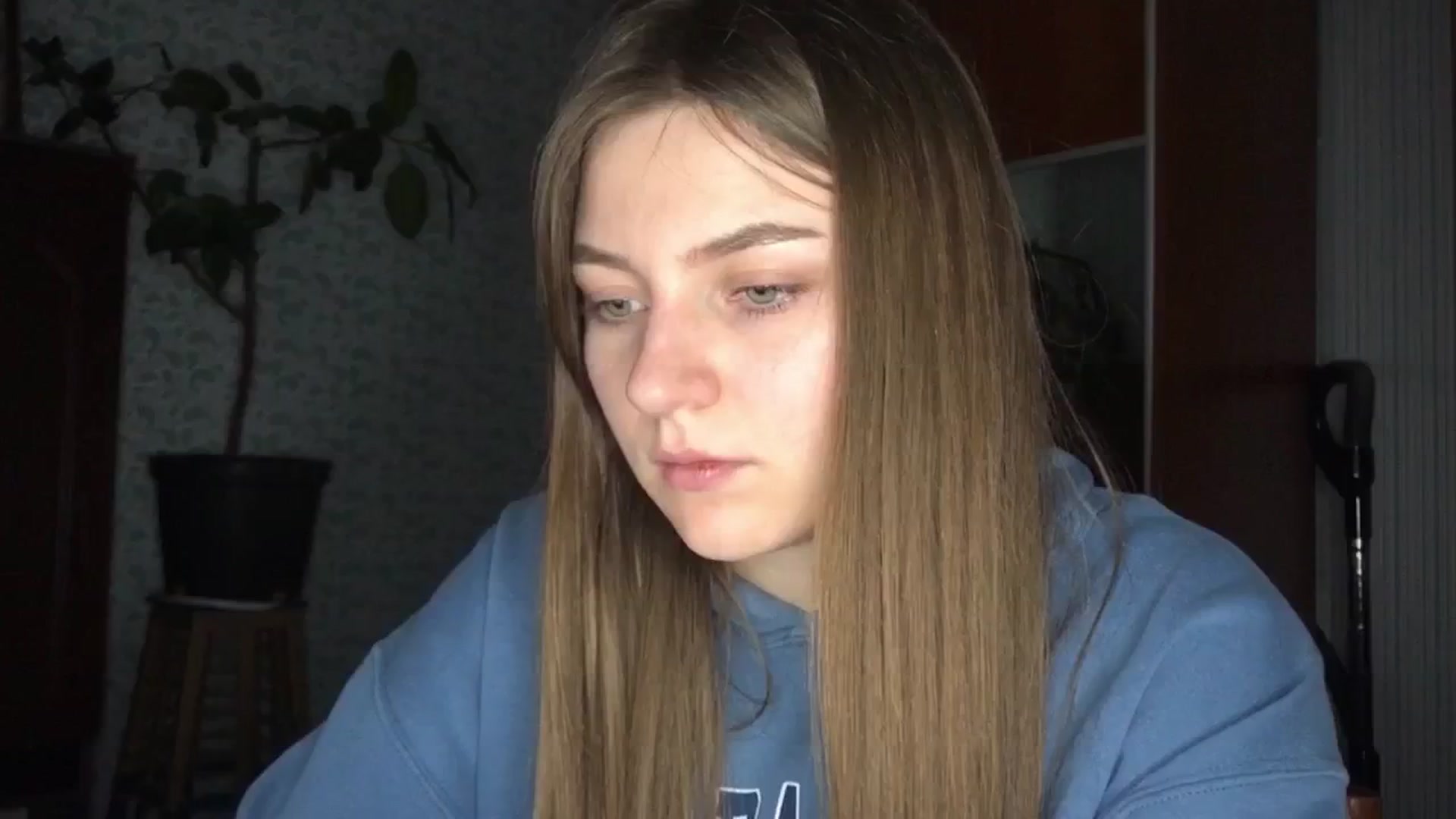 Gallery image thumbnail from Eve_Oliveee's myfreecams stream on, 12/30/2024, 23:18 image 5 of 20