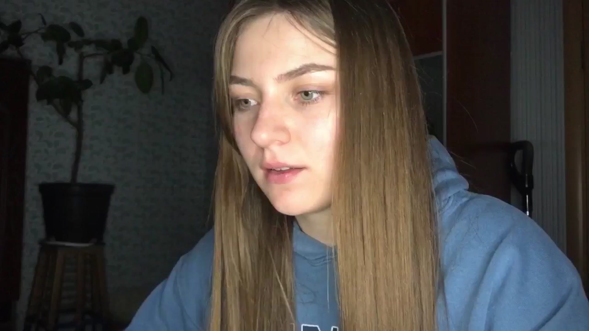 Gallery image thumbnail from Eve_Oliveee's myfreecams stream on, 12/30/2024, 23:18 image 10 of 20