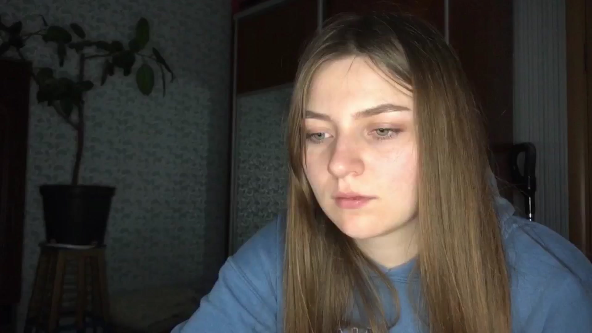 Gallery image thumbnail from Eve_Oliveee's myfreecams stream on, 12/30/2024, 23:18 image 14 of 20