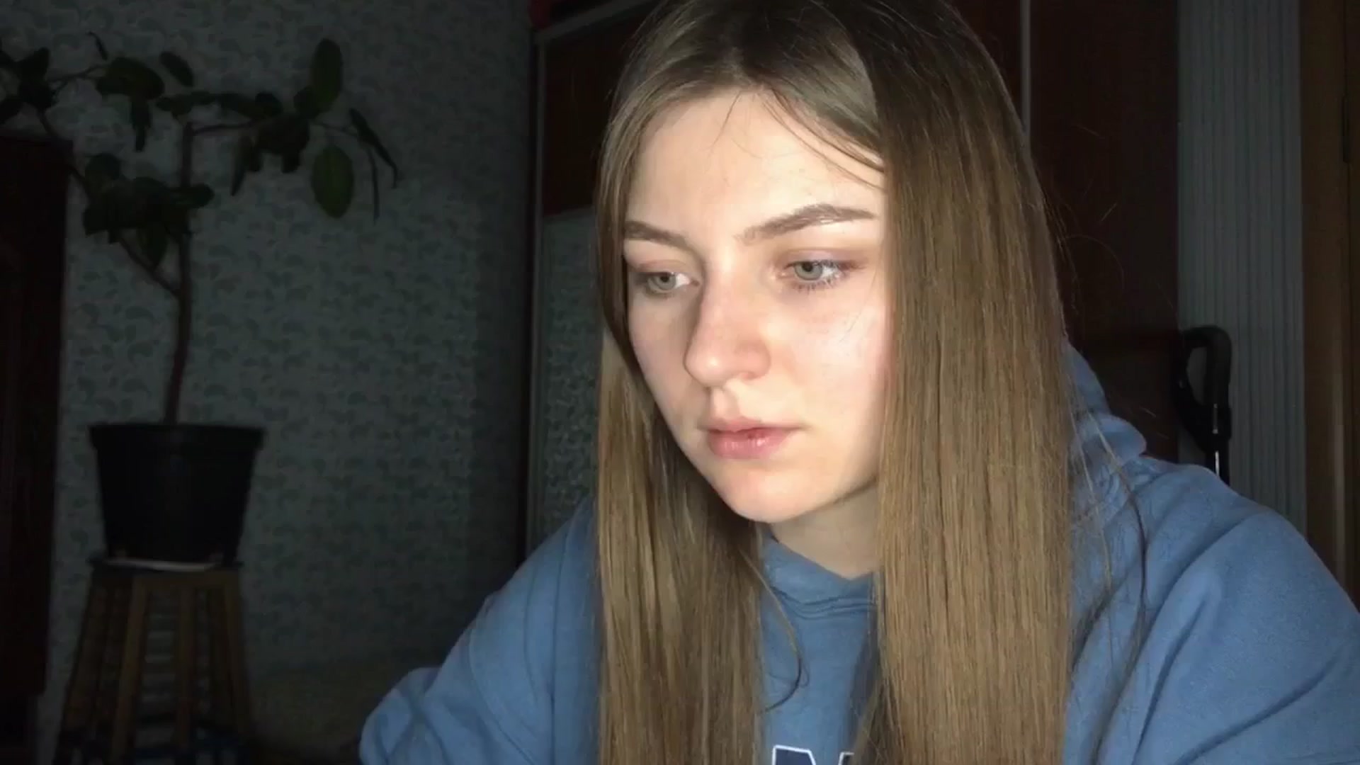 Gallery image thumbnail from Eve_Oliveee's myfreecams stream on, 12/30/2024, 23:18 image 7 of 20