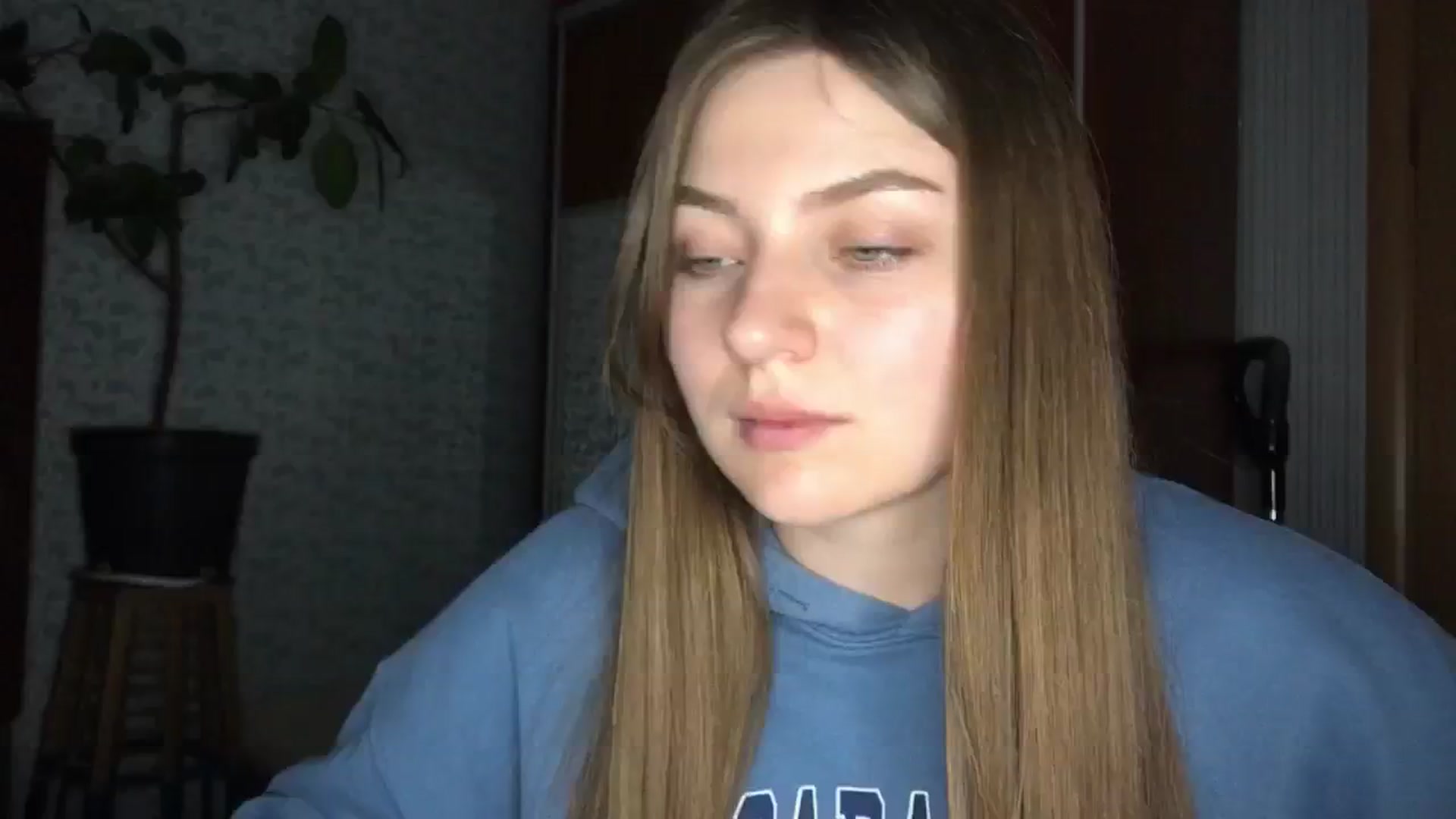 Gallery image thumbnail from Eve_Oliveee's myfreecams stream on, 12/31/2024, 24:17 image 8 of 20