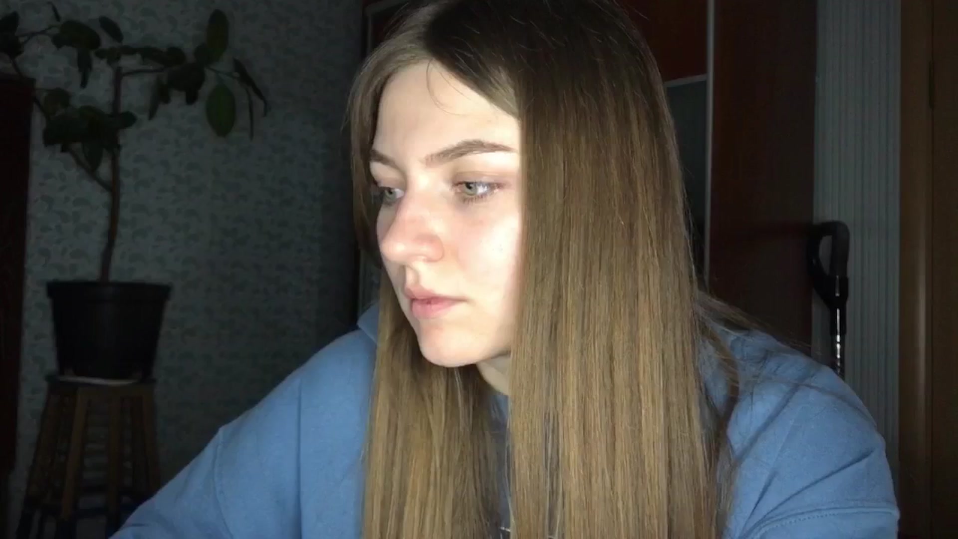Gallery image thumbnail from Eve_Oliveee's myfreecams stream on, 12/31/2024, 24:17 image 7 of 20