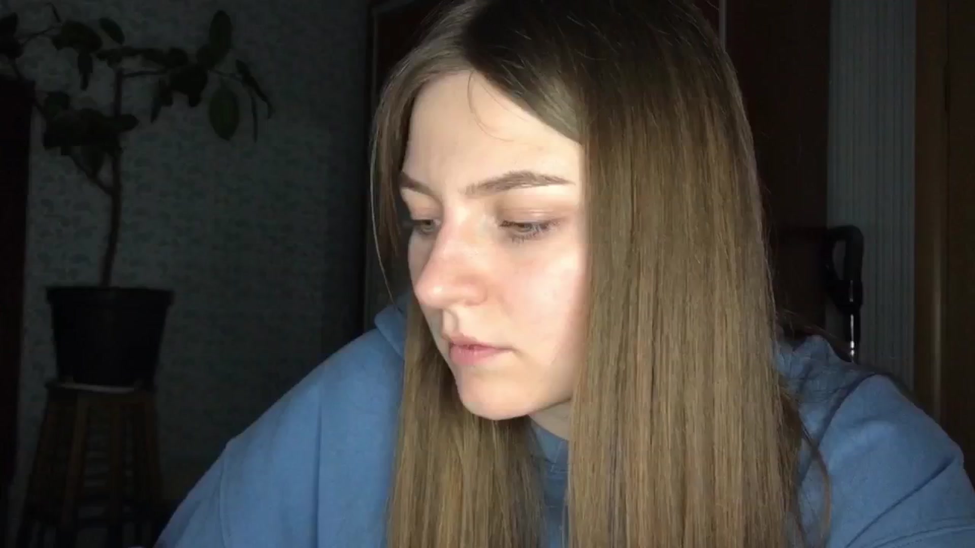 Gallery image thumbnail from Eve_Oliveee's myfreecams stream on, 12/31/2024, 24:17 image 4 of 20