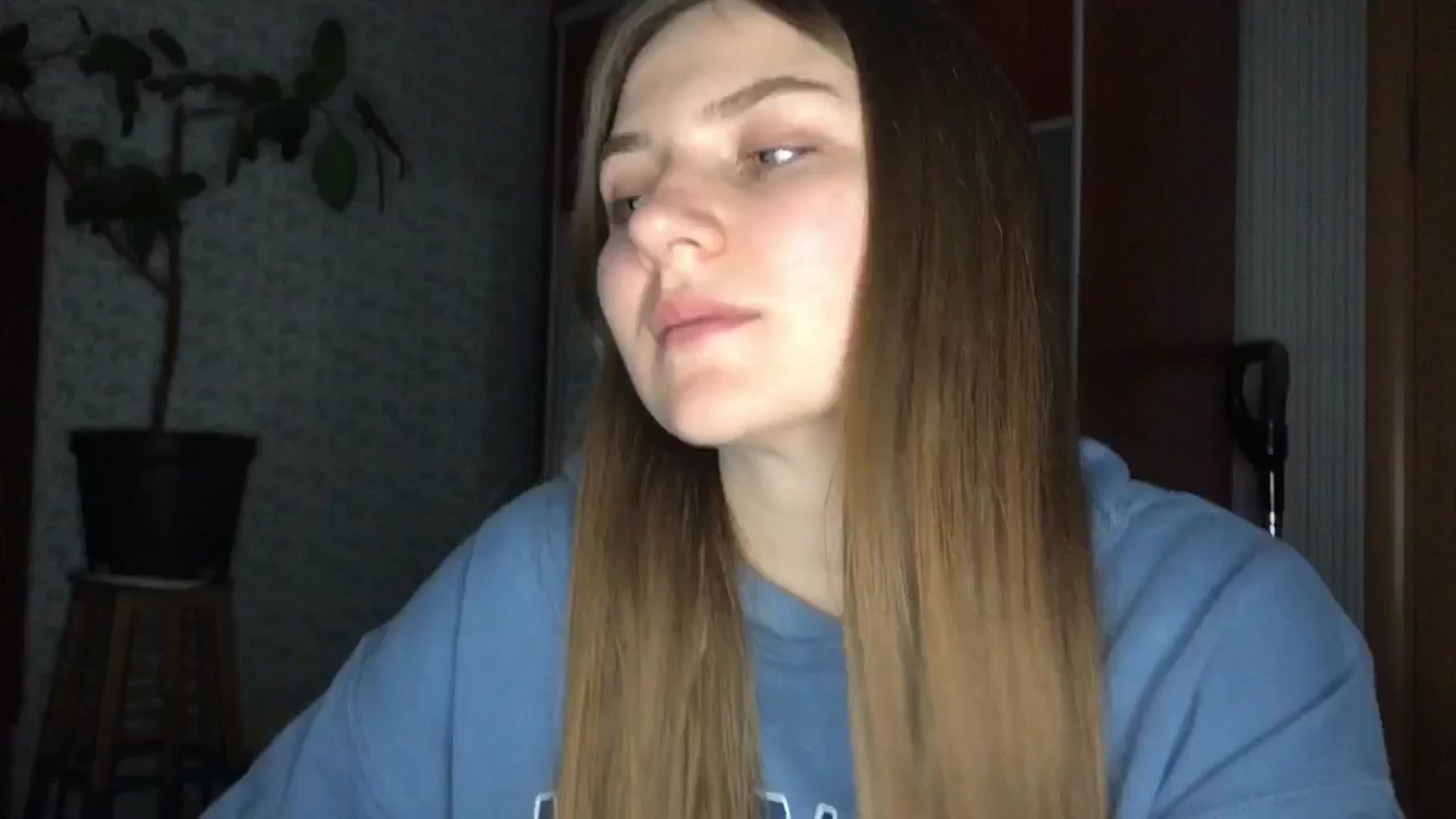 Gallery image thumbnail from Eve_Oliveee's myfreecams stream on, 12/31/2024, 24:17 image 13 of 20