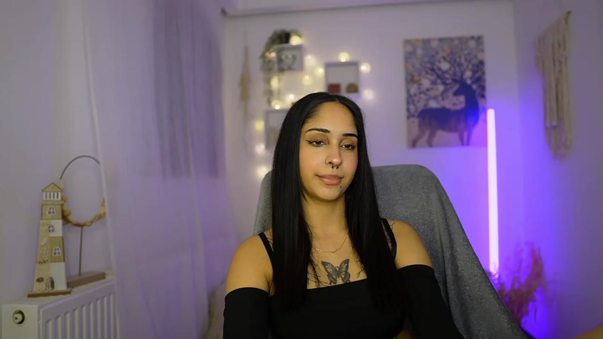 Gallery image thumbnail from Eve_Sweet18's myfreecams stream on, 01/03/2024, 19:58 image 20 of 20