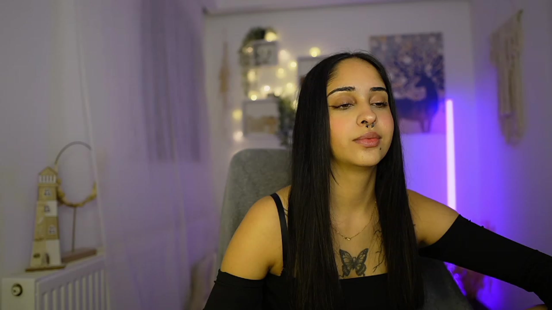 Gallery image thumbnail from Eve_Sweet18's myfreecams stream on, 01/03/2024, 19:58 image 6 of 20