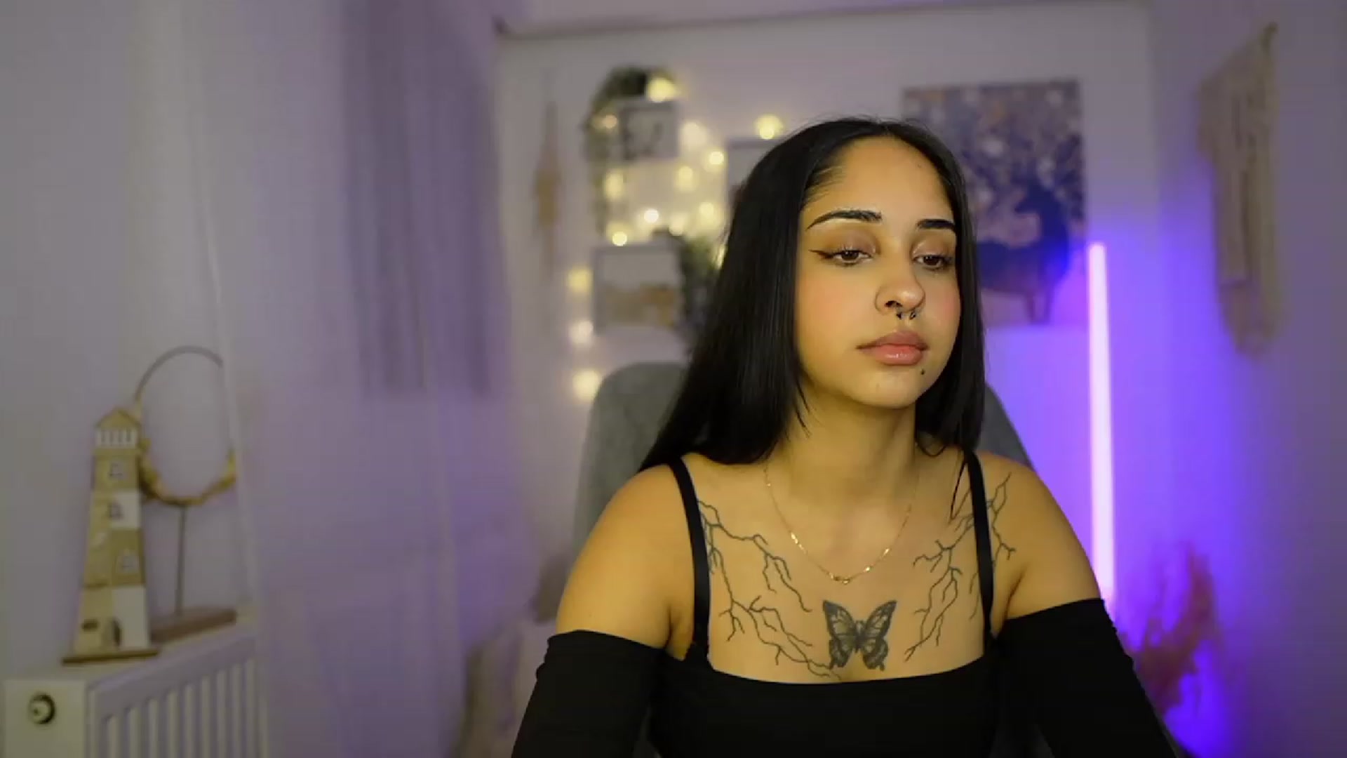 Gallery image thumbnail from Eve_Sweet18's myfreecams stream on, 01/03/2024, 19:58 image 7 of 20