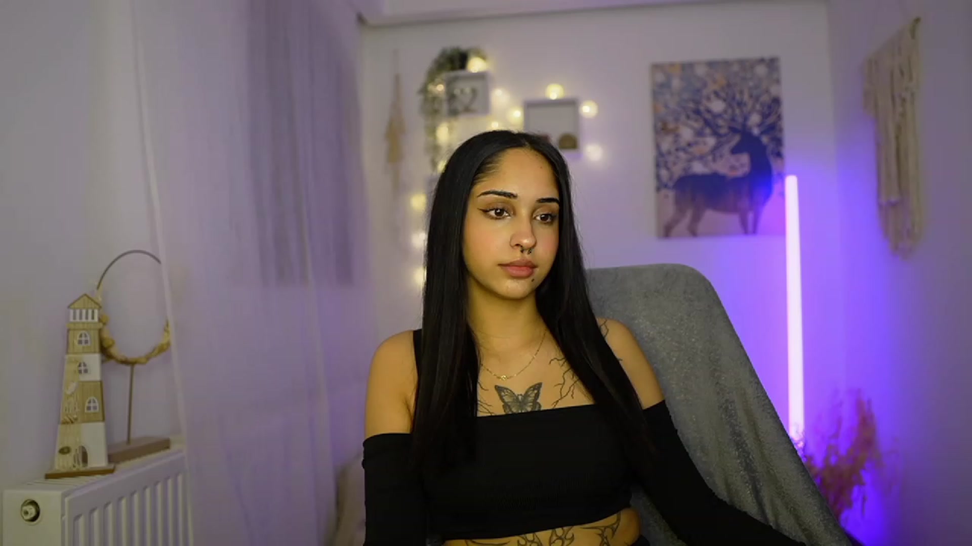 Gallery image thumbnail from Eve_Sweet18's myfreecams stream on, 01/03/2024, 19:58 image 12 of 20