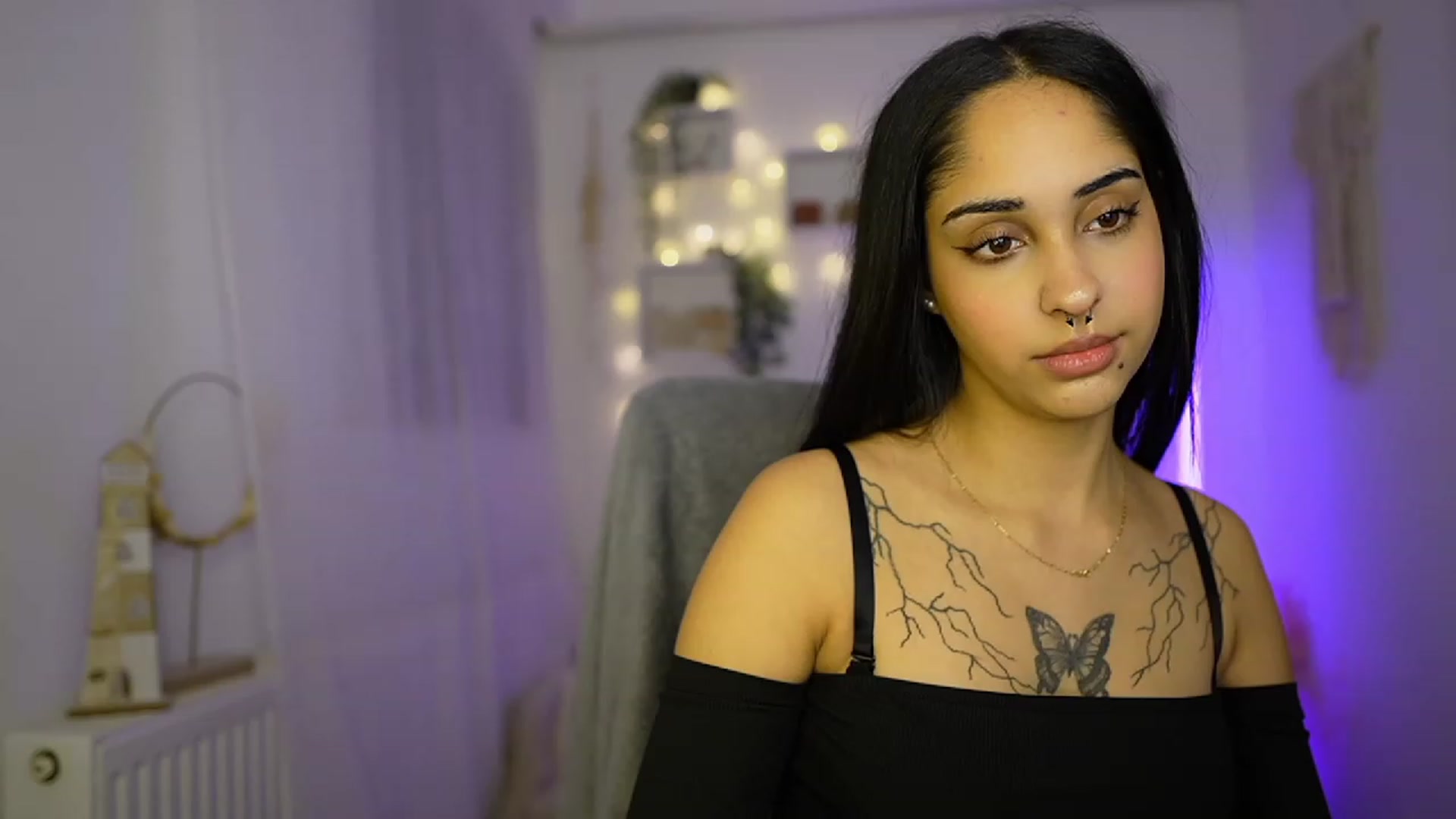 Gallery image thumbnail from Eve_Sweet18's myfreecams stream on, 01/03/2024, 19:58 image 18 of 20