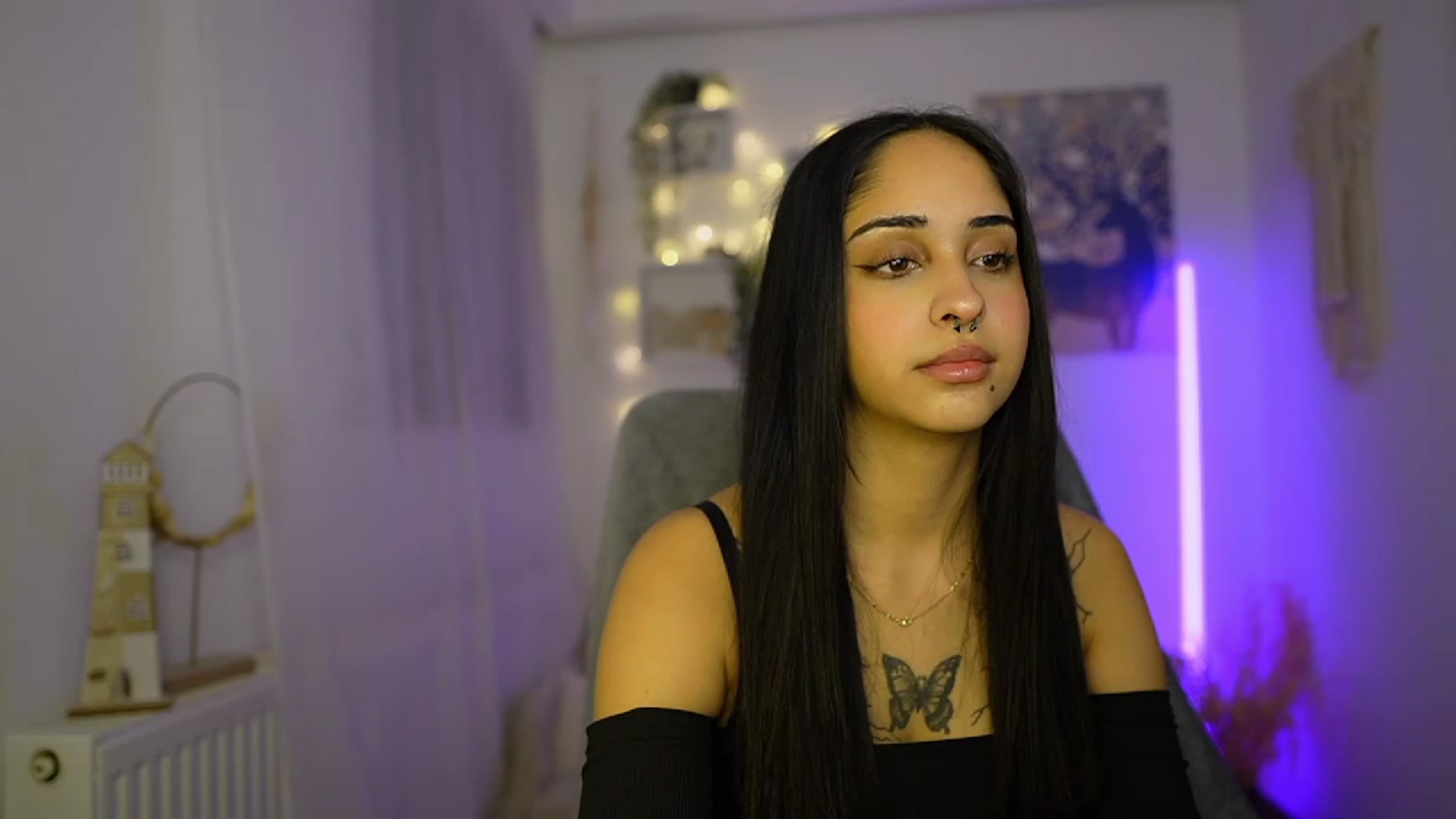 Gallery image thumbnail from Eve_Sweet18's myfreecams stream on, 01/03/2024, 19:58 image 5 of 20