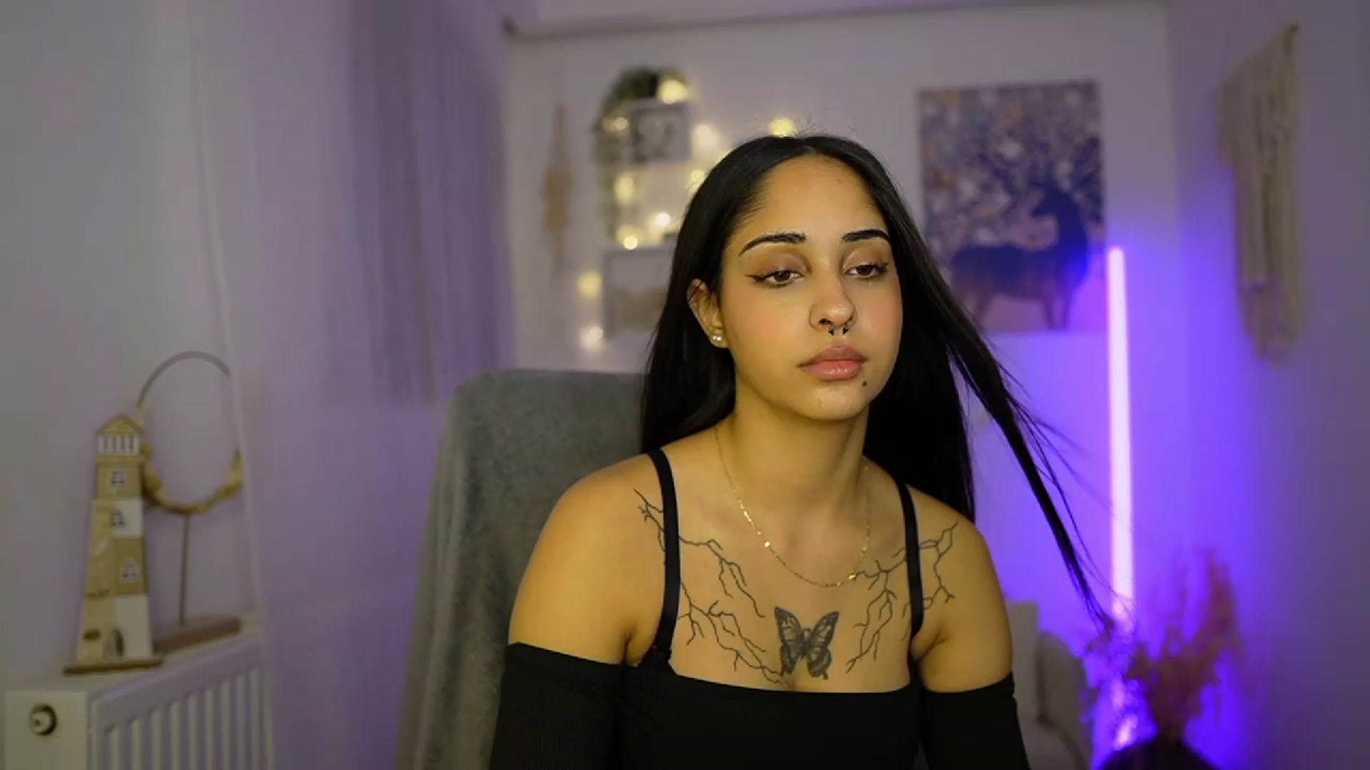 Gallery image thumbnail from Eve_Sweet18's myfreecams stream on, 01/03/2024, 20:50 image 4 of 20