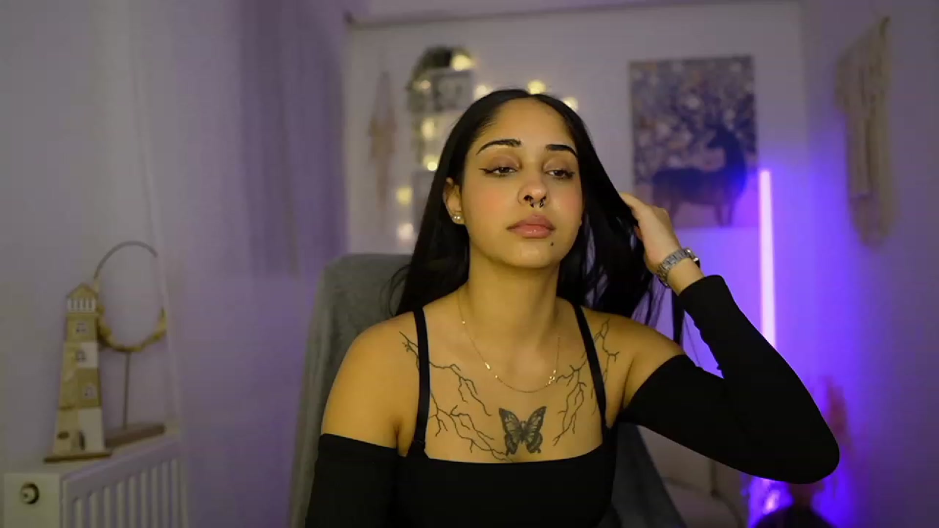 Gallery image thumbnail from Eve_Sweet18's myfreecams stream on, 01/03/2024, 20:50 image 3 of 20
