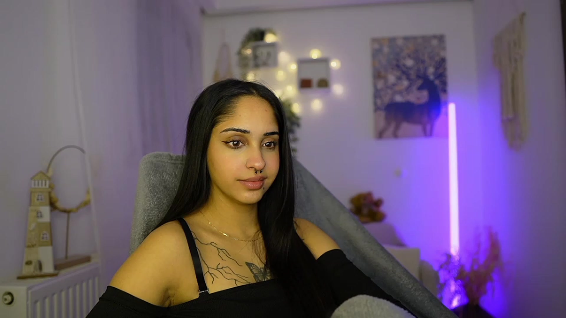 Gallery image thumbnail from Eve_Sweet18's myfreecams stream on, 01/03/2024, 23:26 image 20 of 20