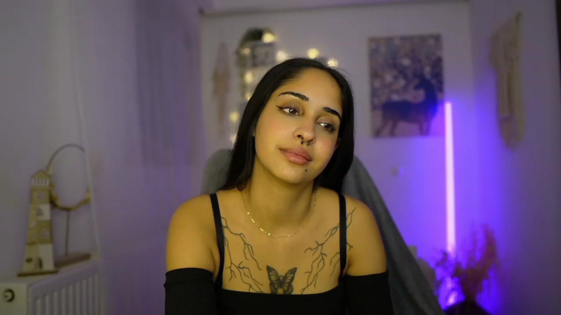 Gallery image thumbnail from Eve_Sweet18's myfreecams stream on, 01/03/2024, 23:26 image 10 of 20