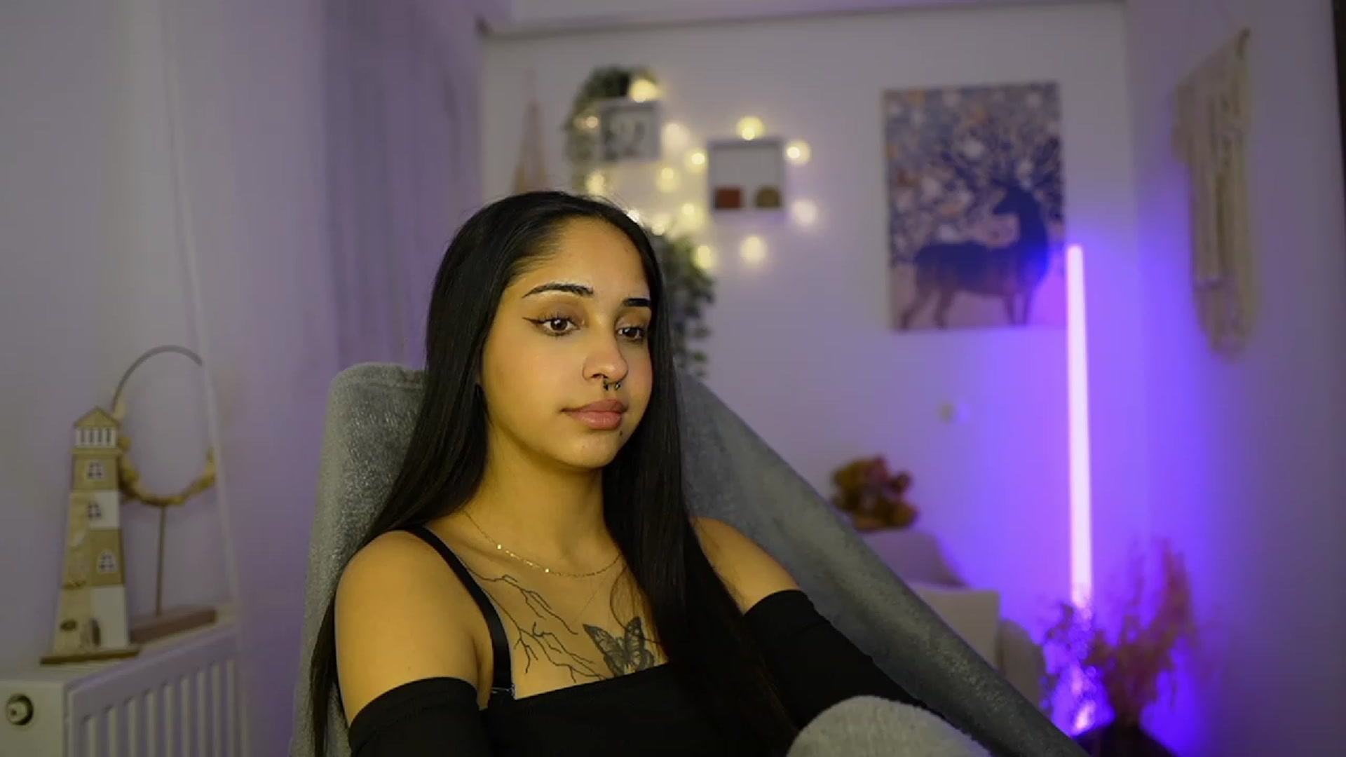 Gallery image thumbnail from Eve_Sweet18's myfreecams stream on, 01/03/2024, 23:26 image 19 of 20