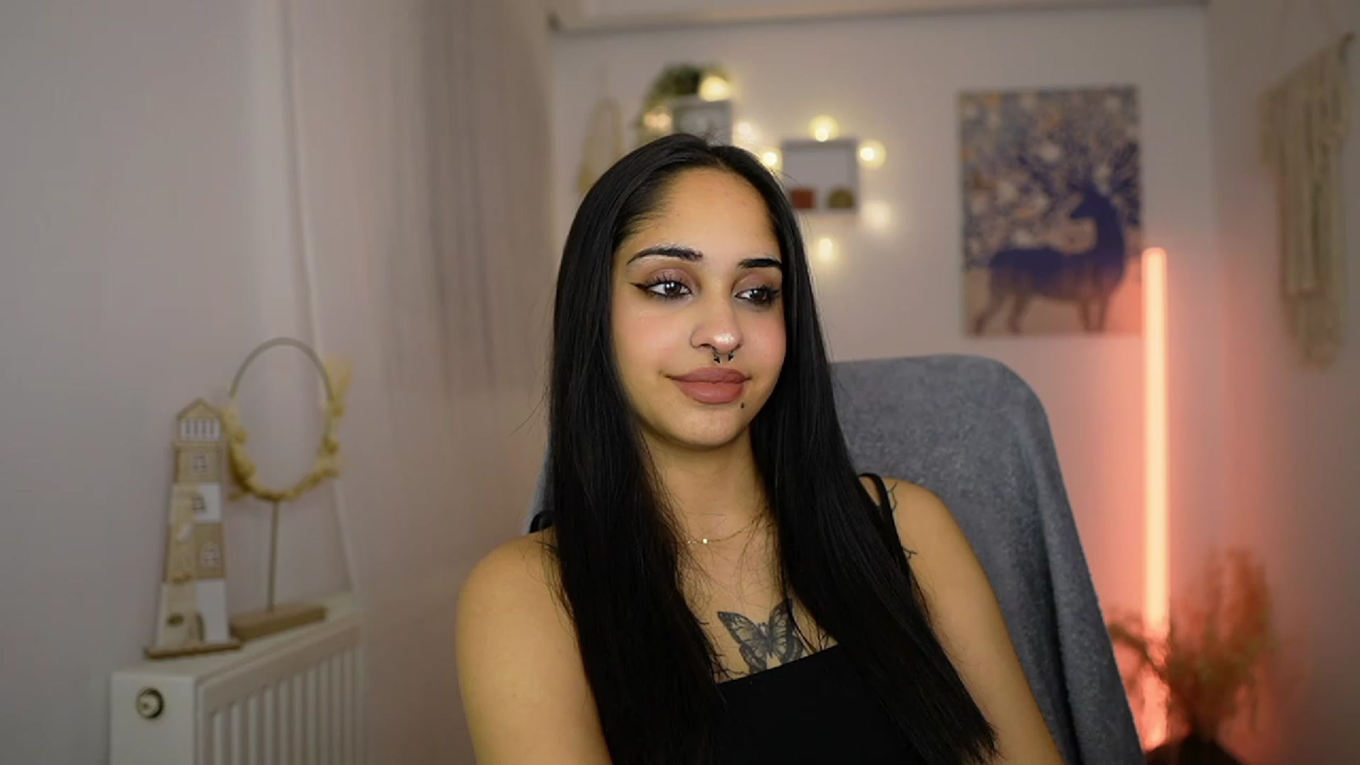 Gallery image thumbnail from Eve_Sweet18's myfreecams stream on, 01/11/2024, 20:14 image 12 of 20