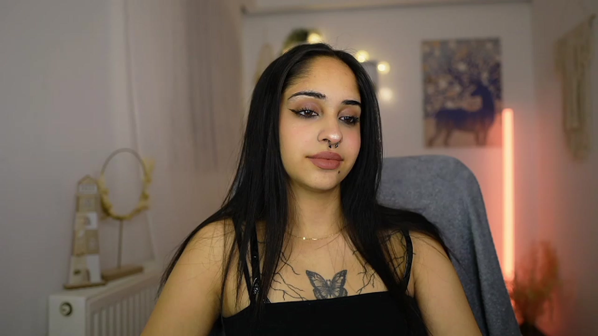 Gallery image thumbnail from Eve_Sweet18's myfreecams stream on, 01/11/2024, 20:14 image 5 of 20