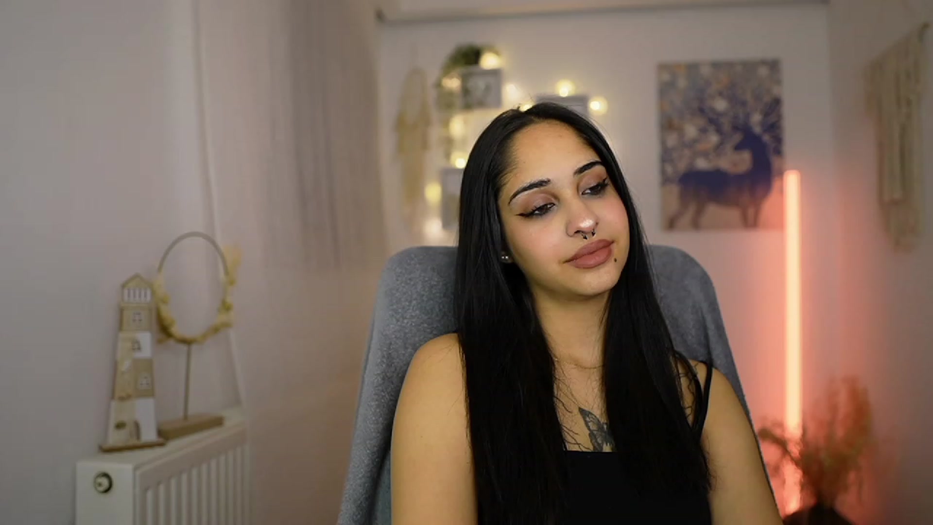 Gallery image thumbnail from Eve_Sweet18's myfreecams stream on, 01/11/2024, 20:14 image 11 of 20