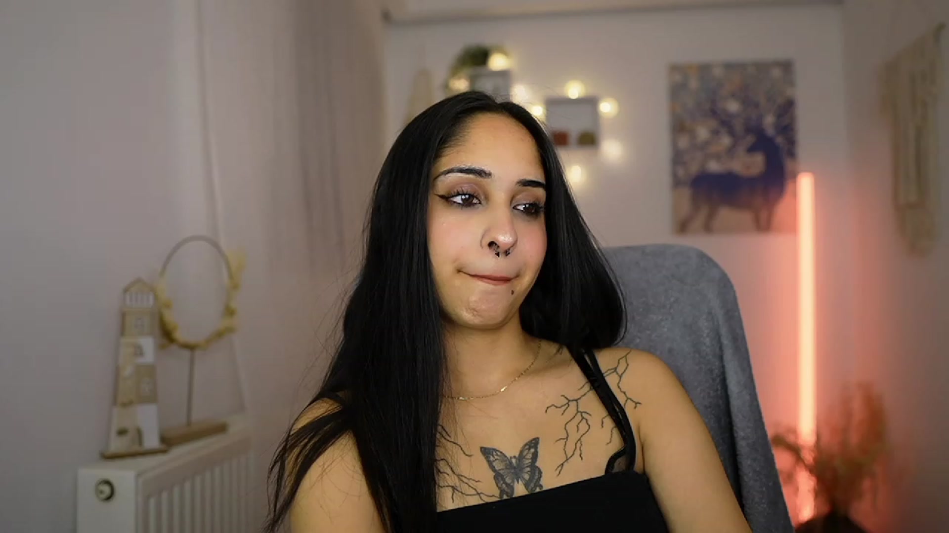 Gallery image thumbnail from Eve_Sweet18's myfreecams stream on, 01/11/2024, 20:14 image 15 of 20