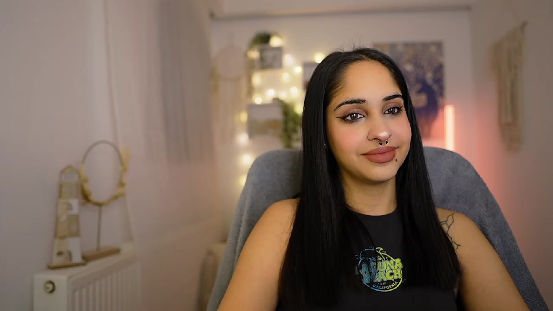 Gallery image thumbnail from Eve_Sweet18's myfreecams stream on, 01/17/2024, 21:09 image 20 of 20