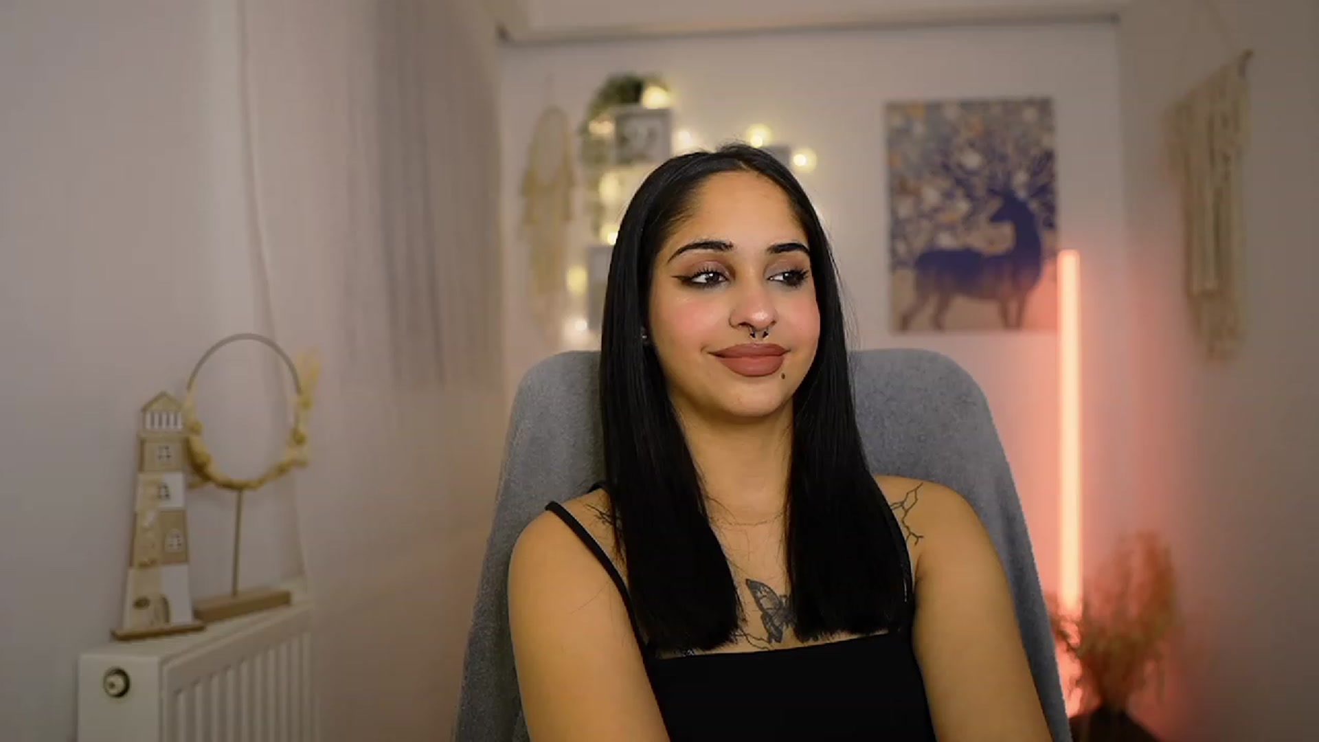 Gallery image thumbnail from Eve_Sweet18's myfreecams stream on, 01/18/2024, 19:32 image 19 of 20