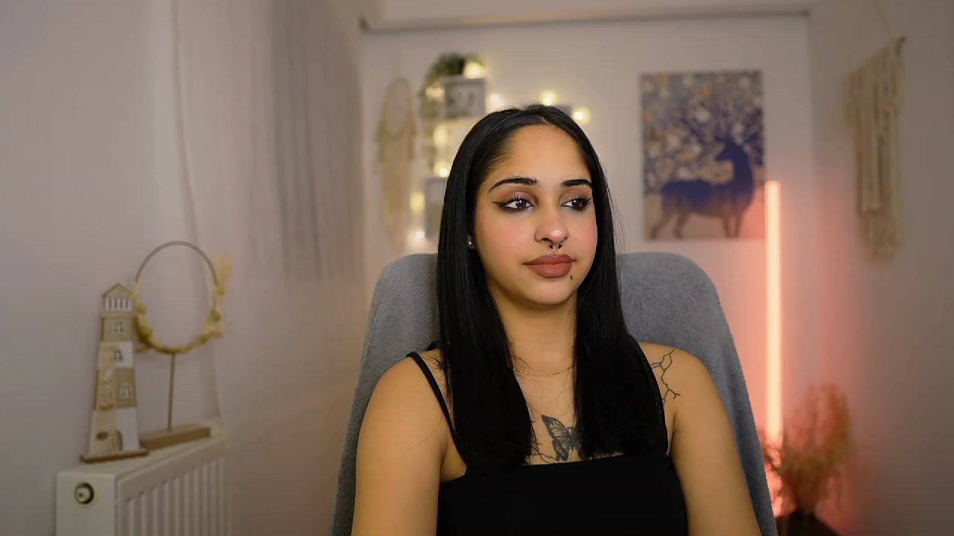 Gallery image thumbnail from Eve_Sweet18's myfreecams stream on, 01/18/2024, 19:32 image 17 of 20
