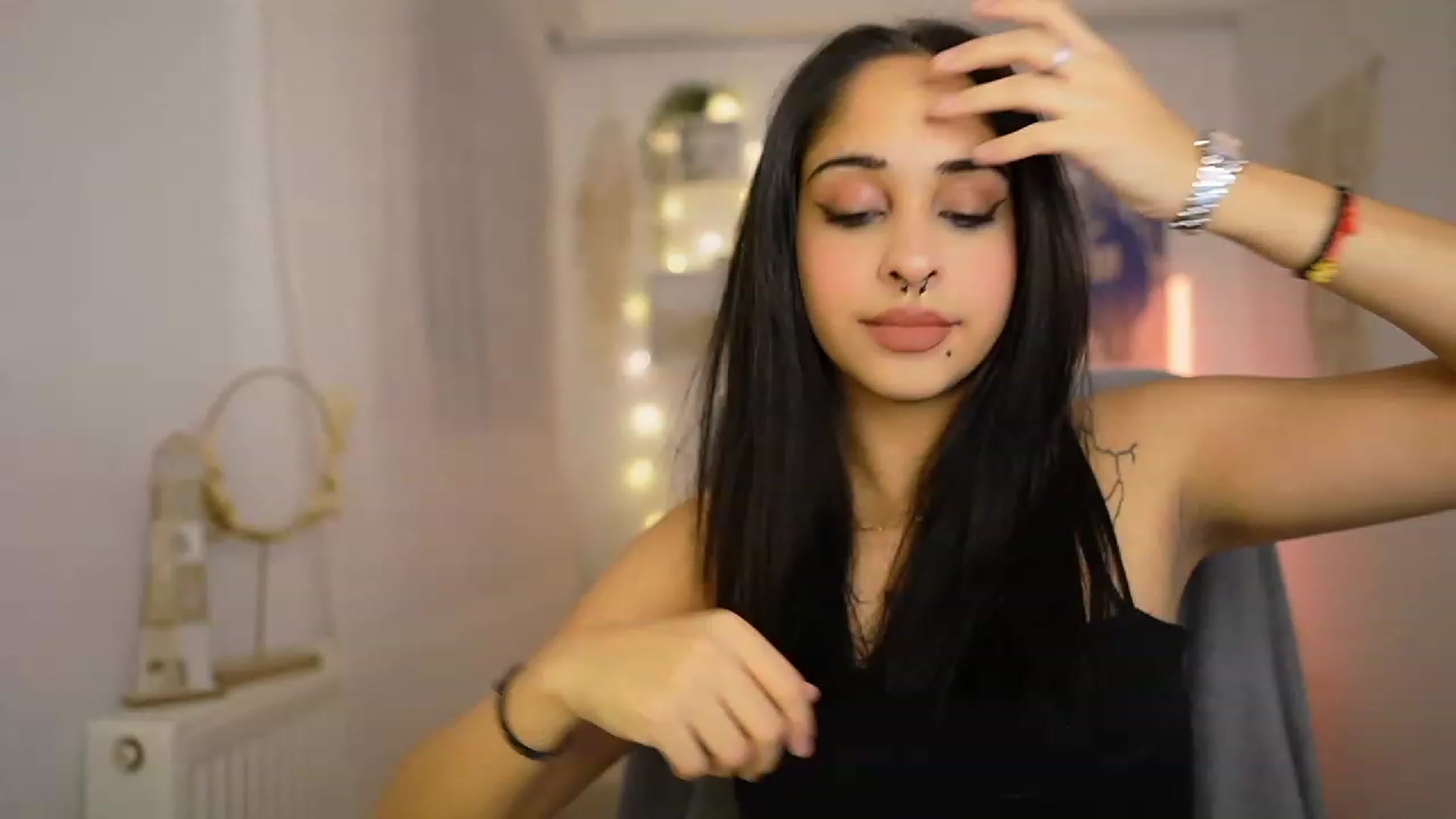 Gallery image thumbnail from Eve_Sweet18's myfreecams stream on, 01/18/2024, 19:32 image 11 of 20