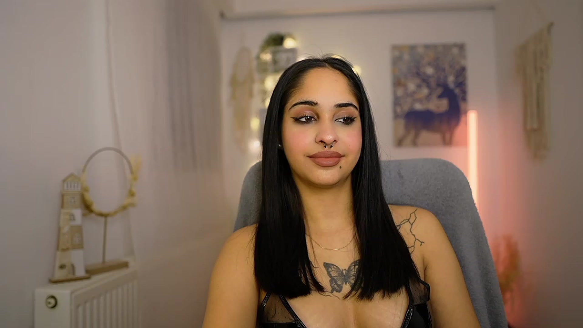 Gallery image thumbnail from Eve_Sweet18's myfreecams stream on, 01/18/2024, 21:04 image 20 of 20