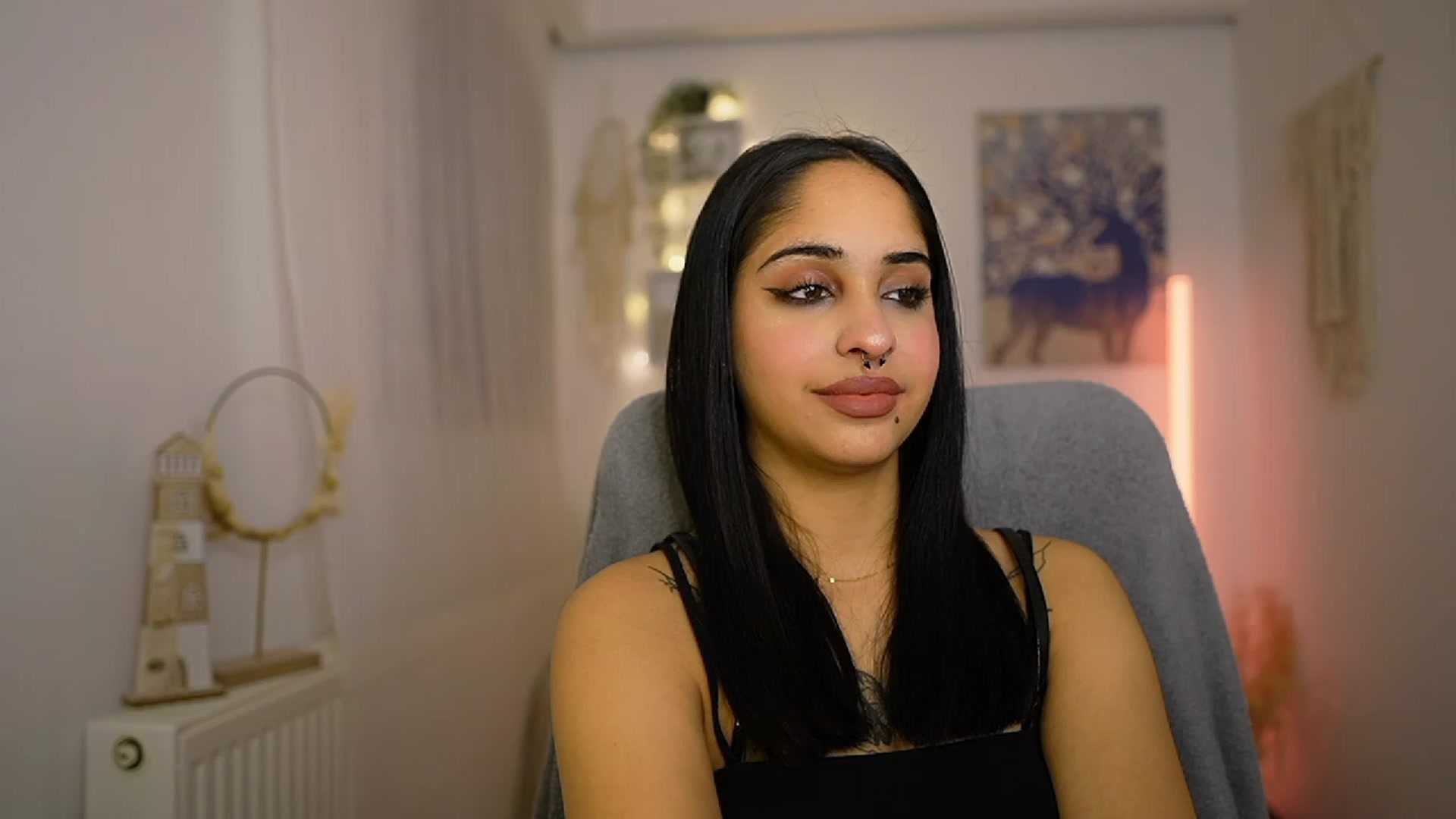 Gallery image thumbnail from Eve_Sweet18's myfreecams stream on, 01/18/2024, 21:04 image 1 of 20