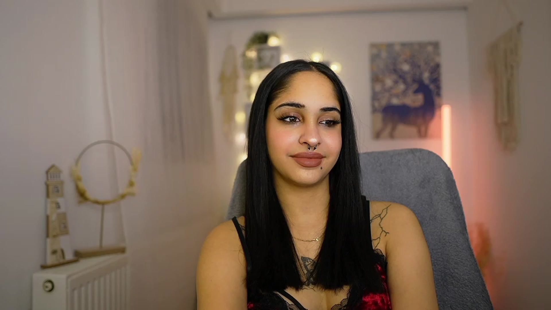 Gallery image thumbnail from Eve_Sweet18's myfreecams stream on, 01/21/2024, 20:52 image 10 of 20