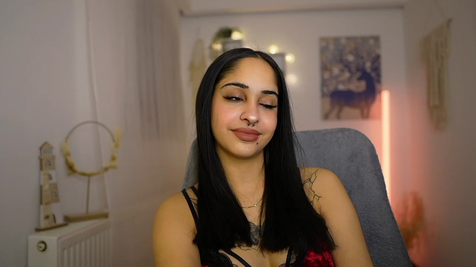 Gallery image thumbnail from Eve_Sweet18's myfreecams stream on, 01/21/2024, 20:52 image 8 of 20