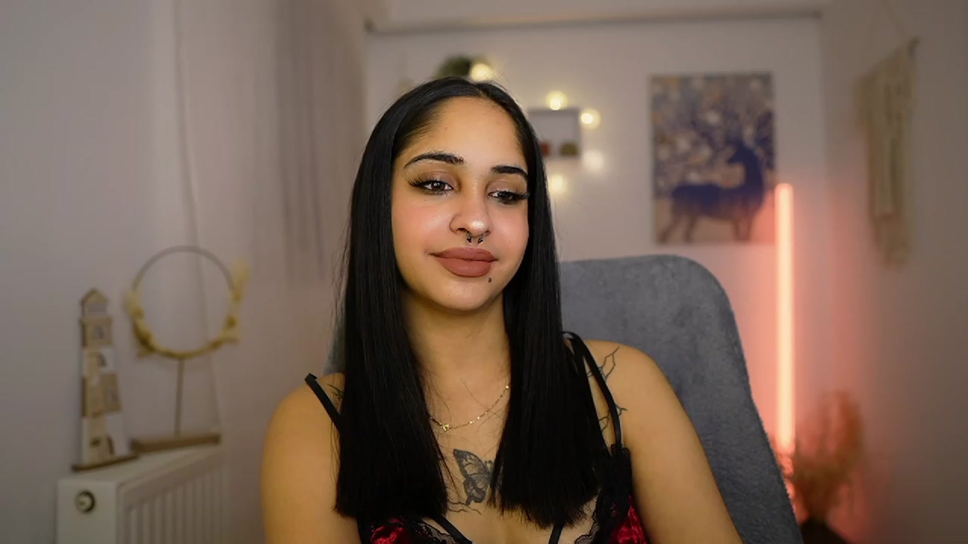 Gallery image thumbnail from Eve_Sweet18's myfreecams stream on, 01/21/2024, 20:52 image 2 of 20