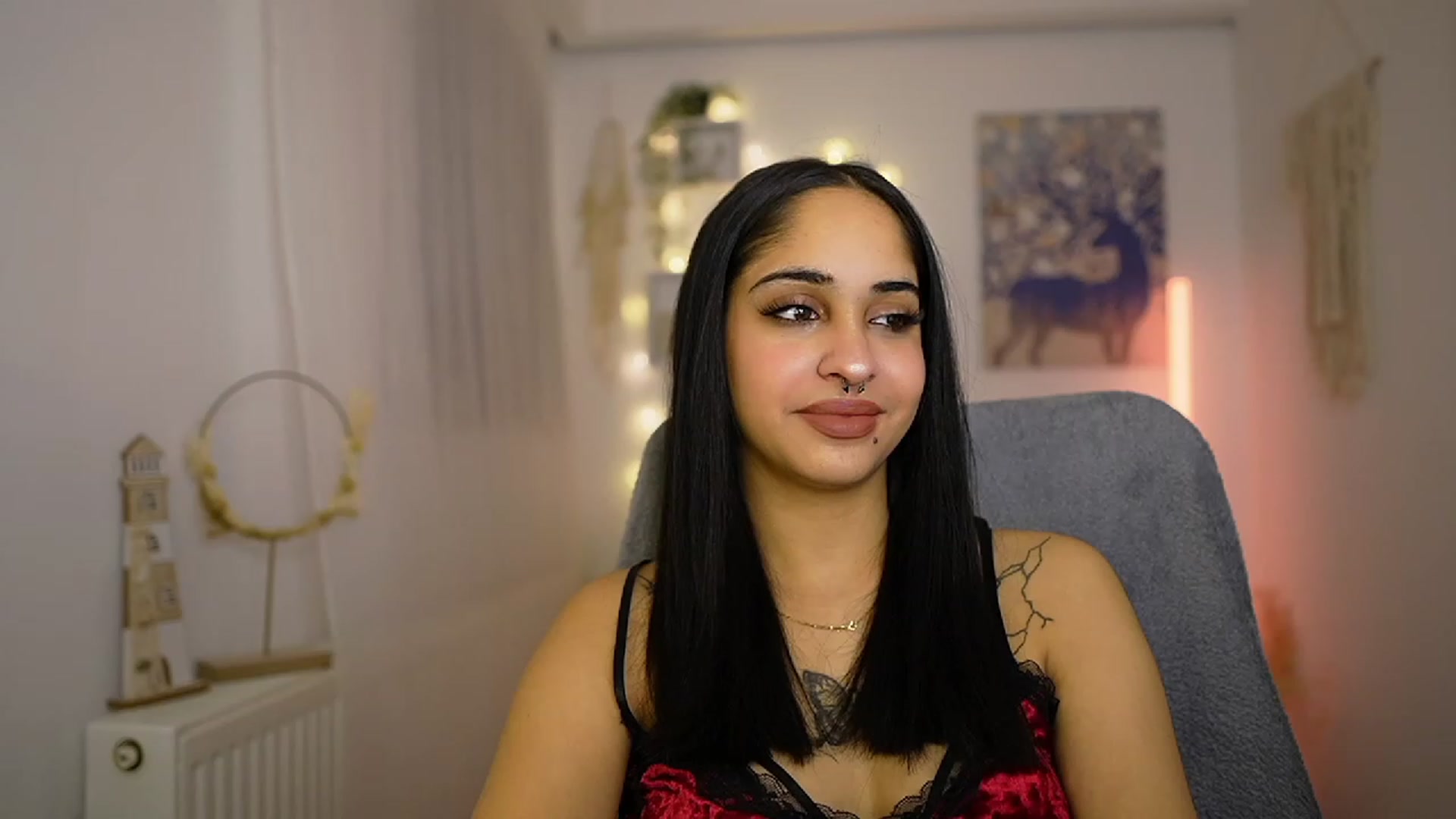 Gallery image thumbnail from Eve_Sweet18's myfreecams stream on, 01/21/2024, 20:52 image 12 of 20
