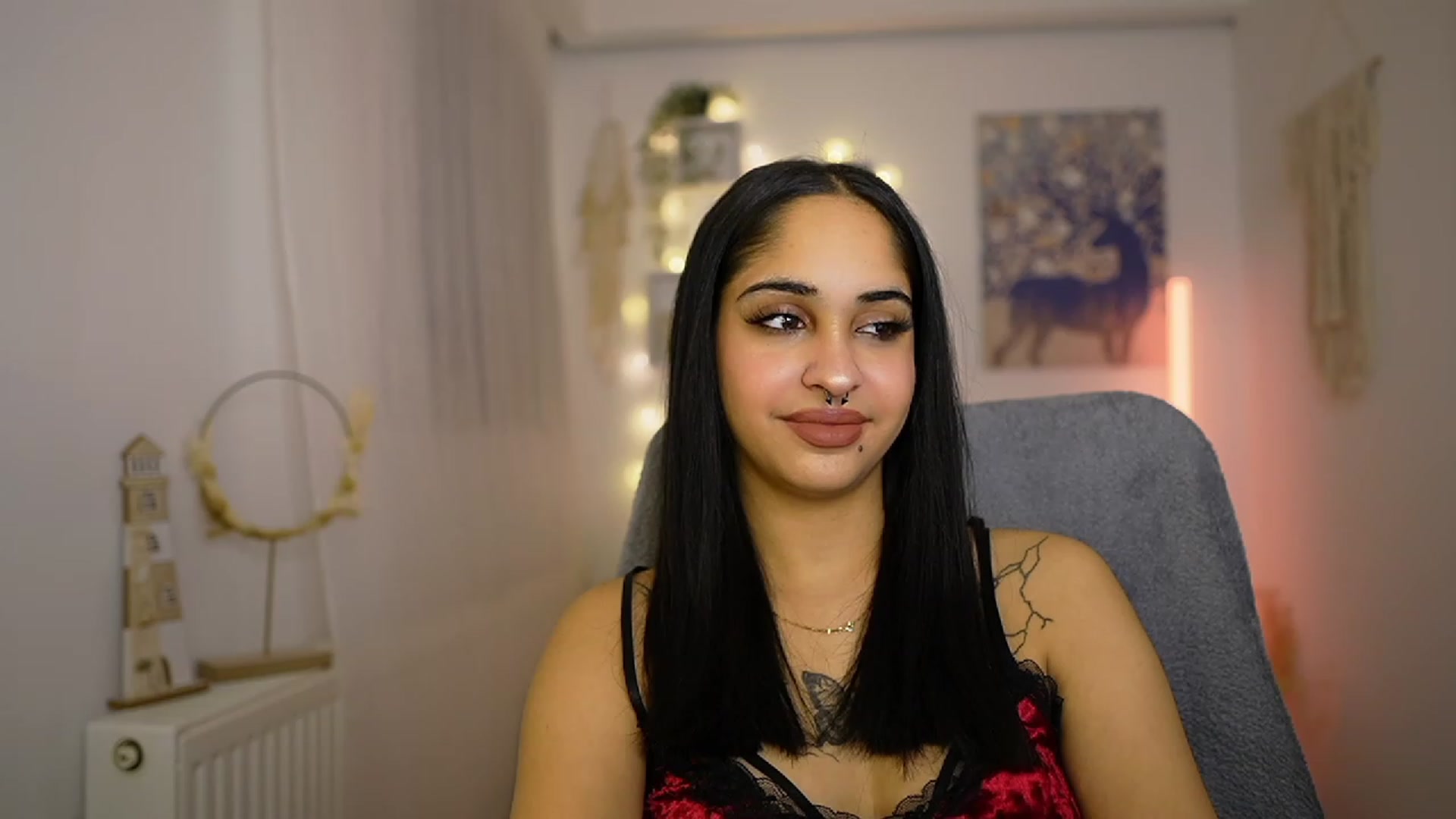 Gallery image thumbnail from Eve_Sweet18's myfreecams stream on, 01/21/2024, 20:52 image 14 of 20