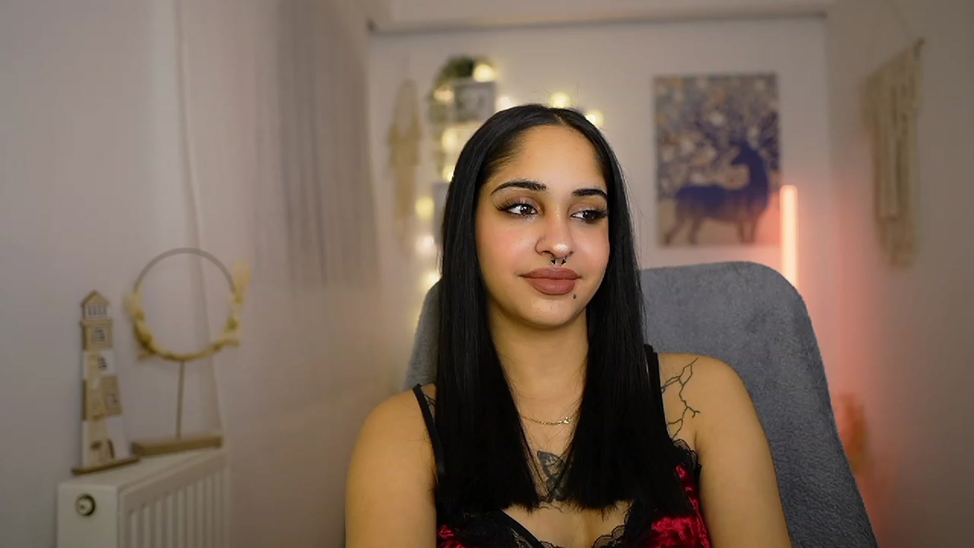 Gallery image thumbnail from Eve_Sweet18's myfreecams stream on, 01/21/2024, 20:52 image 11 of 20