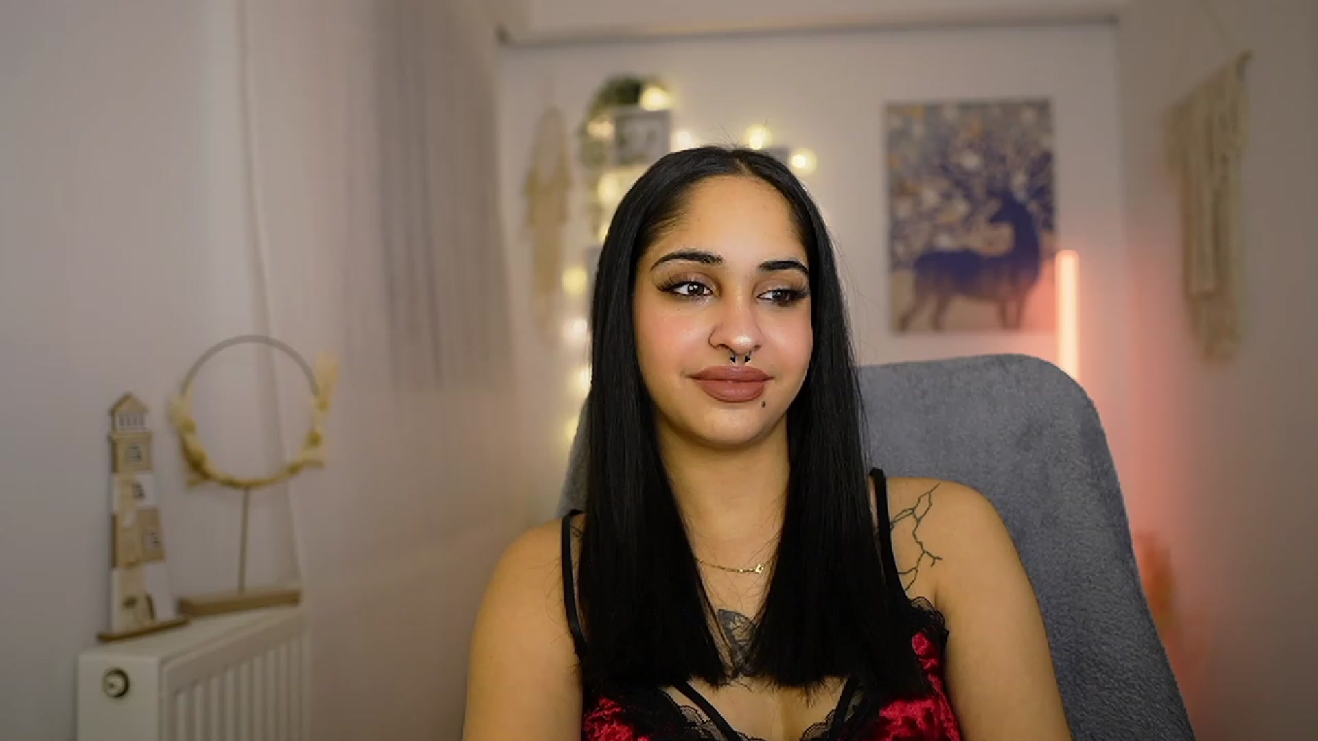 Gallery image thumbnail from Eve_Sweet18's myfreecams stream on, 01/21/2024, 20:52 image 13 of 20
