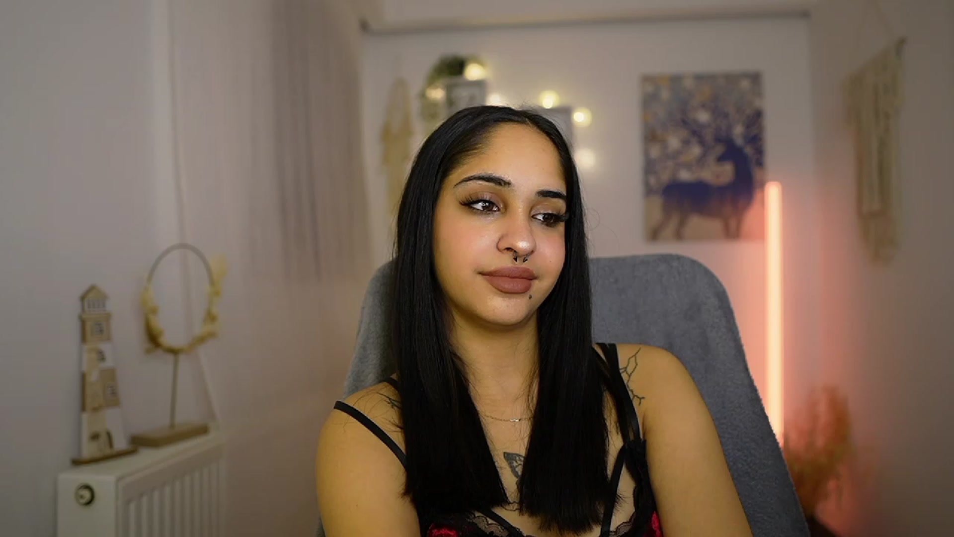 Gallery image thumbnail from Eve_Sweet18's myfreecams stream on, 01/21/2024, 22:32 image 18 of 20