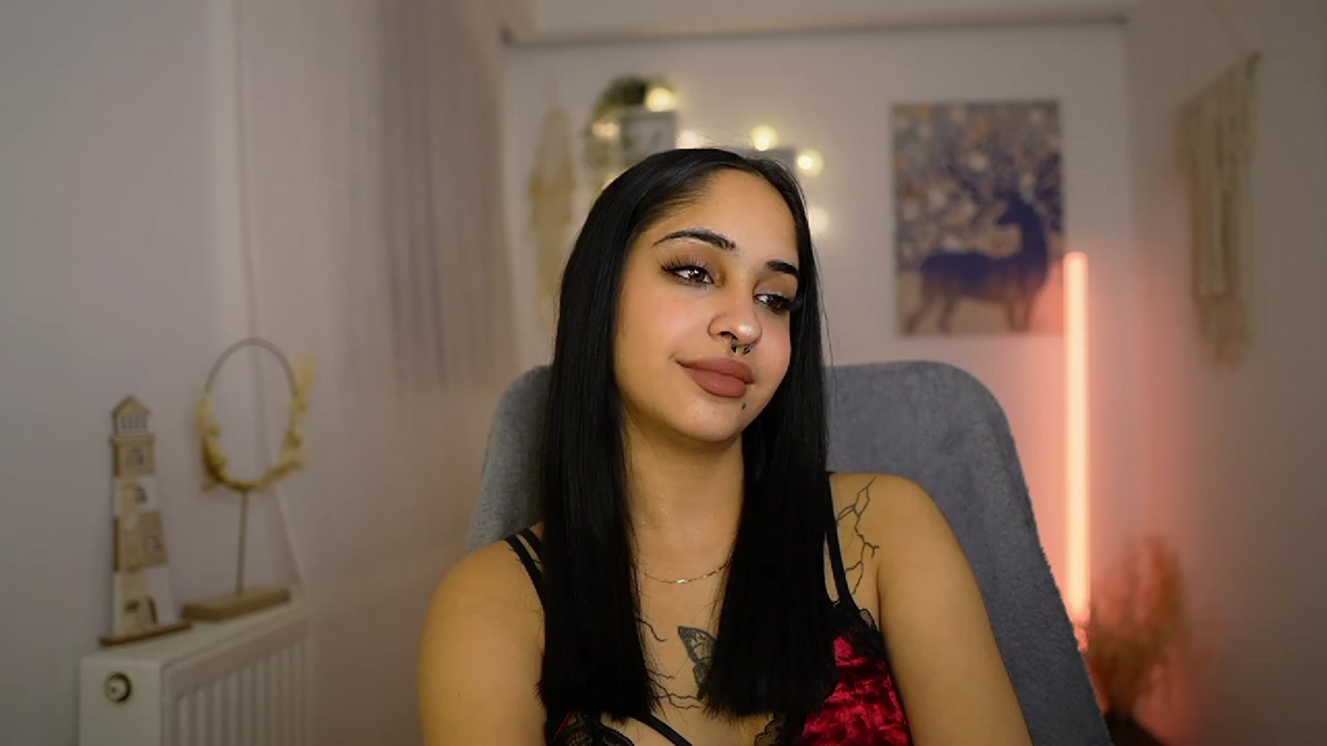 Gallery image thumbnail from Eve_Sweet18's myfreecams stream on, 01/21/2024, 22:32 image 1 of 20