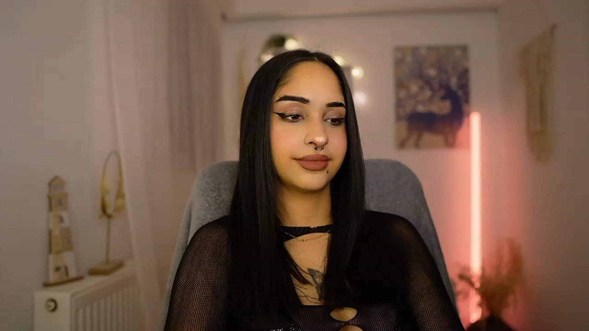Gallery image thumbnail from Eve_Sweet18's myfreecams stream on, 01/24/2024, 20:12 image 5 of 20