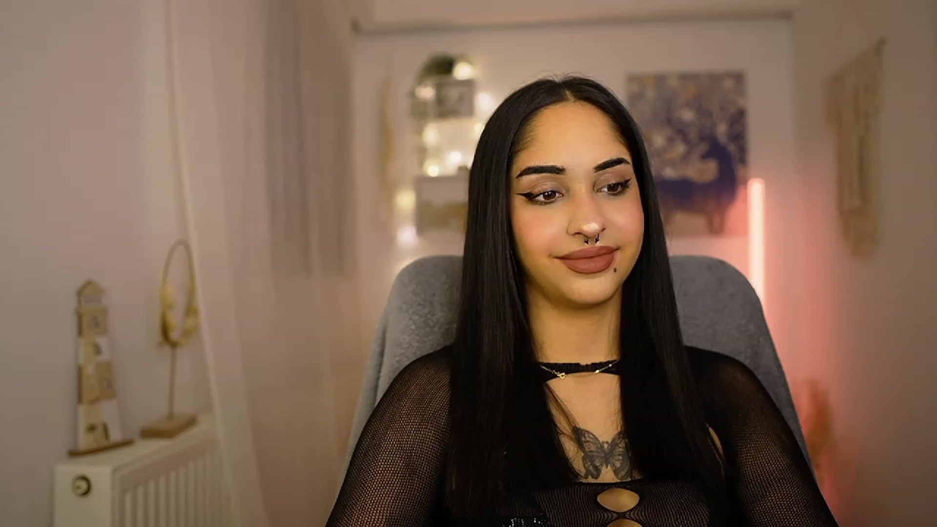 Gallery image thumbnail from Eve_Sweet18's myfreecams stream on, 01/24/2024, 20:12 image 11 of 20