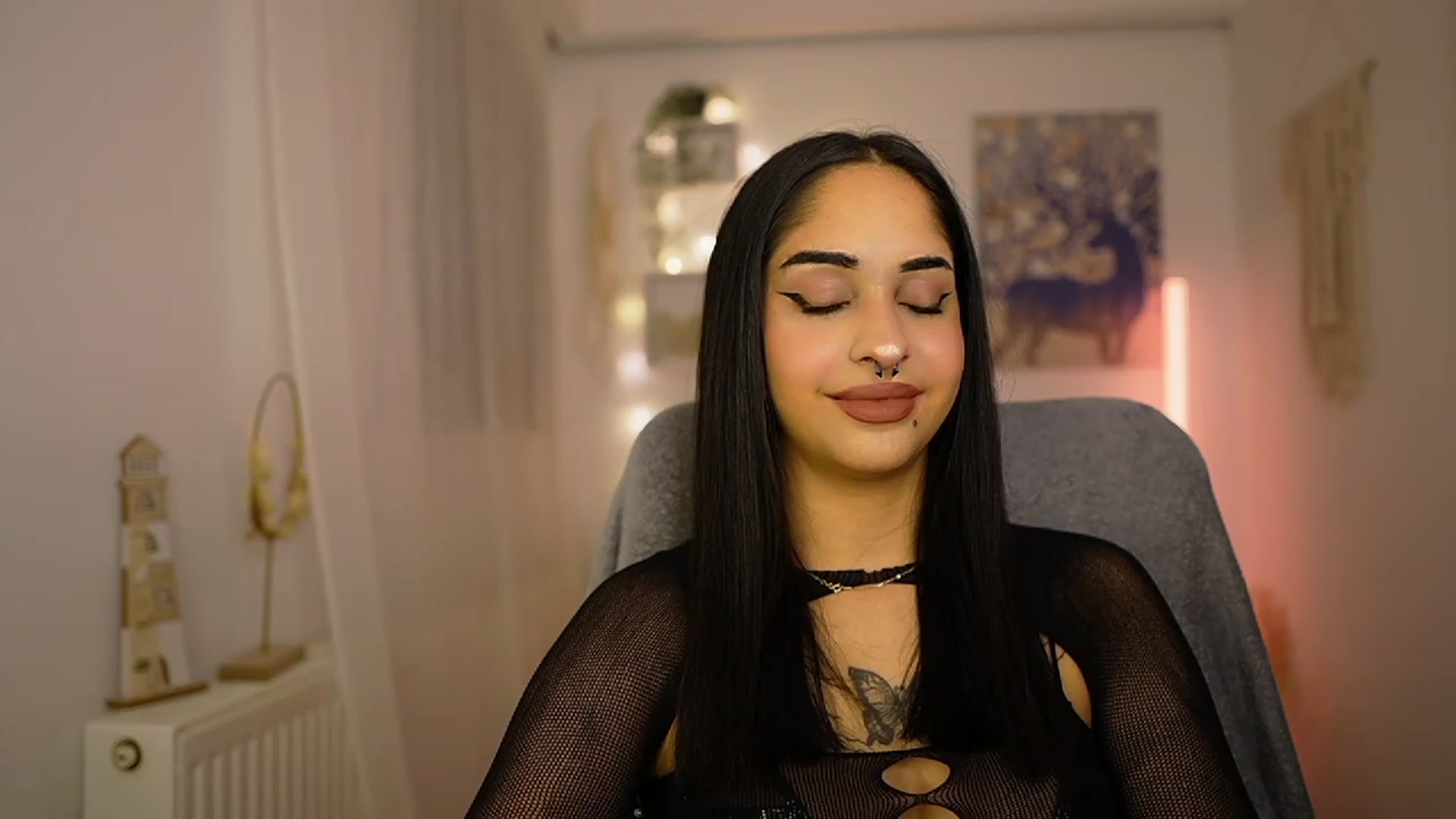 Gallery image thumbnail from Eve_Sweet18's myfreecams stream on, 01/24/2024, 20:12 image 15 of 20
