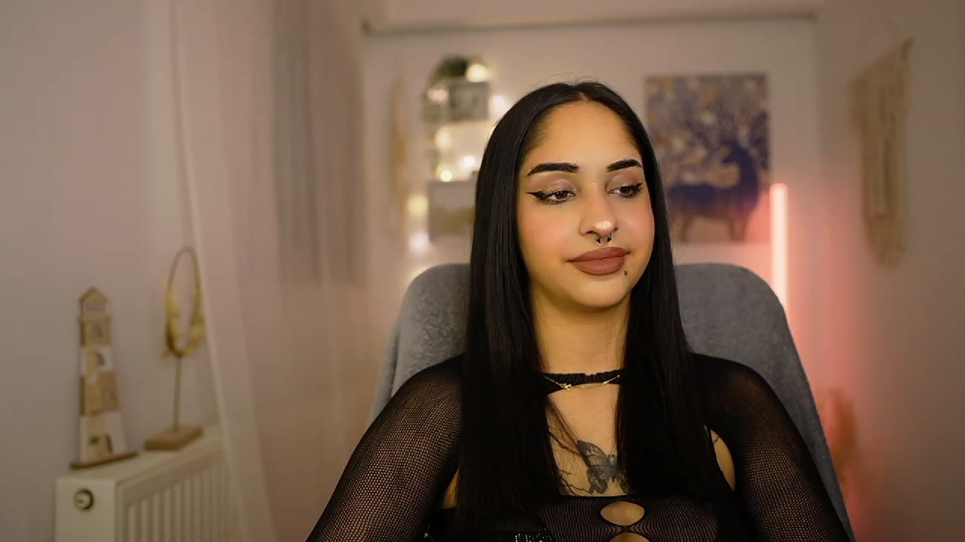 Gallery image thumbnail from Eve_Sweet18's myfreecams stream on, 01/24/2024, 20:12 image 12 of 20